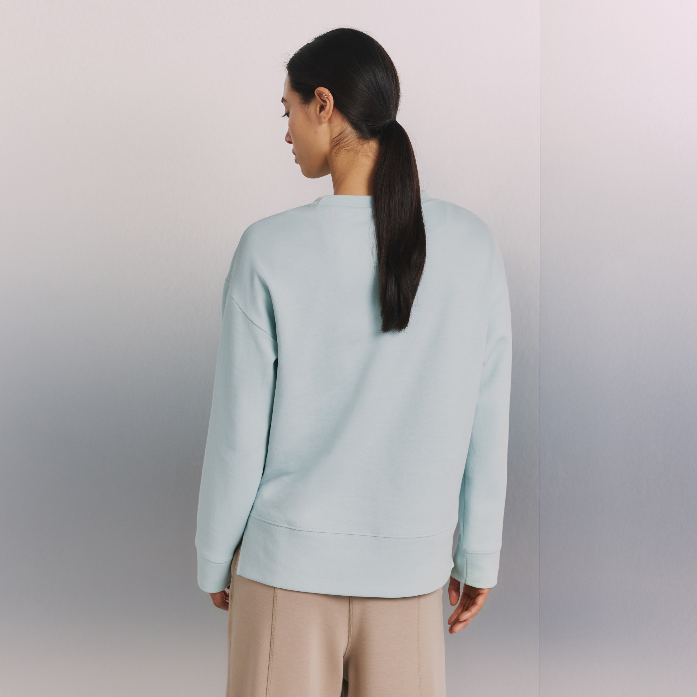 Sweatshirt com Decote Redondo Sportcasual de Mulher Azul Suave-3