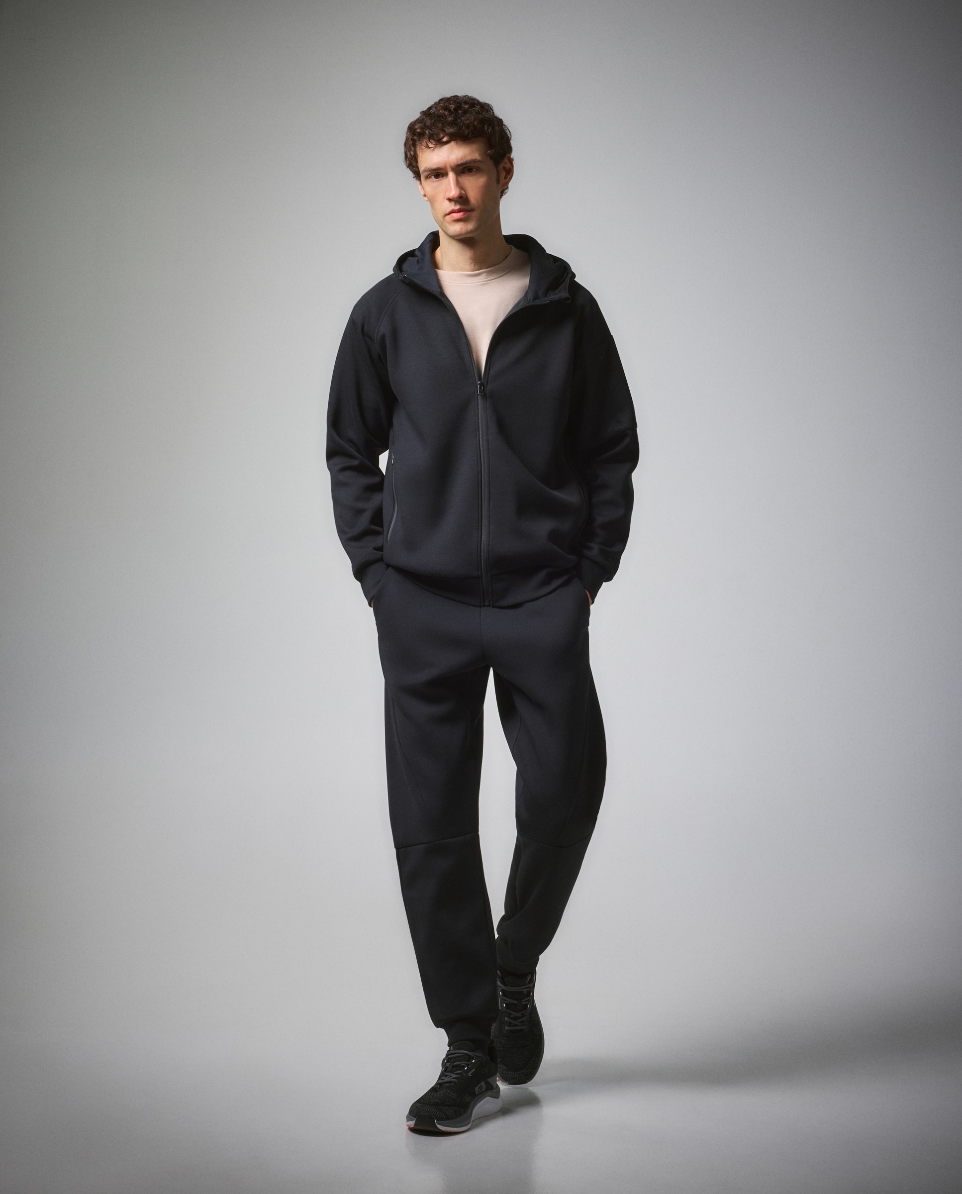 Sweatshirt Aberta de Viscose com Capuz Sportcasual de Homem Preto-2