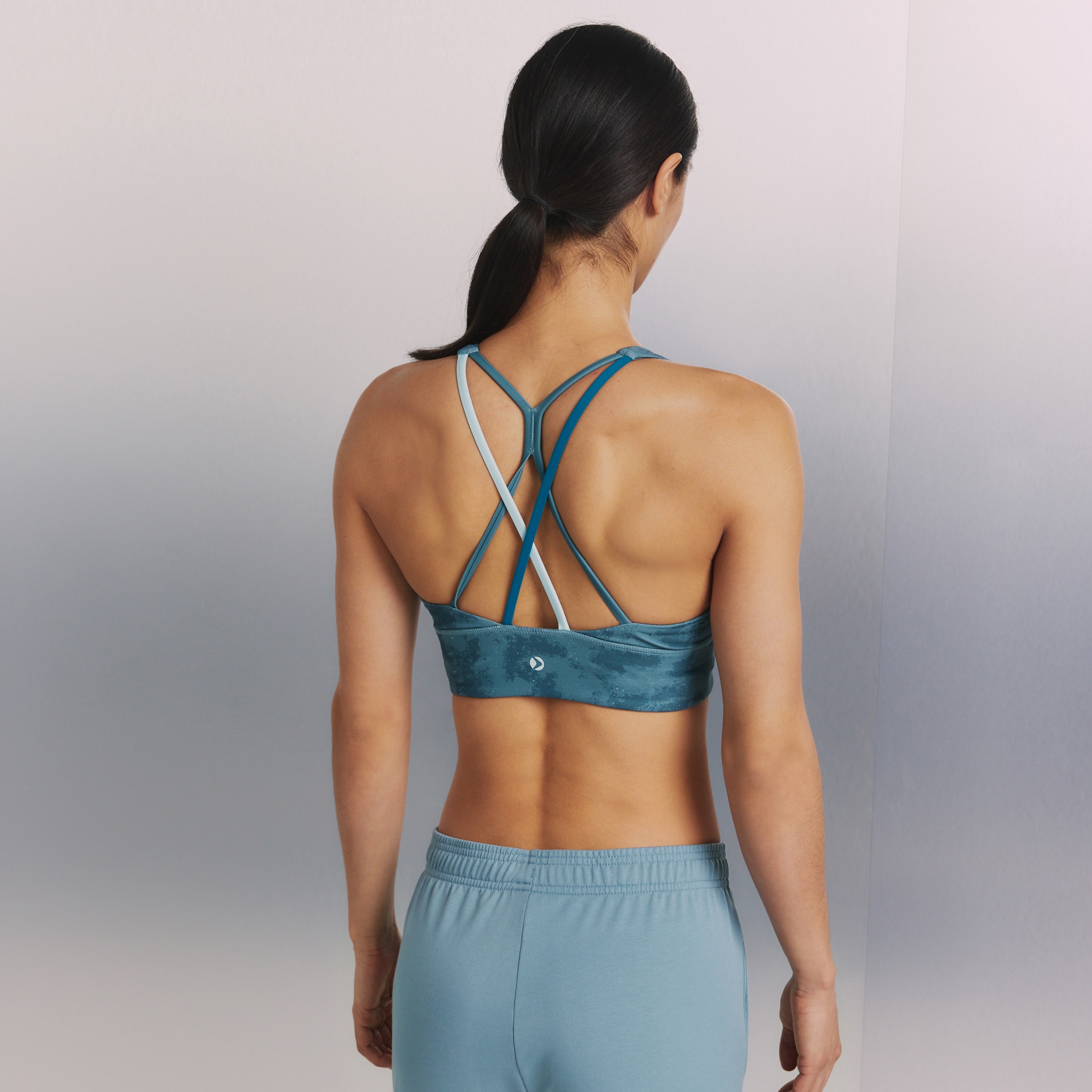 Top de tirante cruzado de yoga de mujer Boomerang - Azul pálido Azul pálido-3