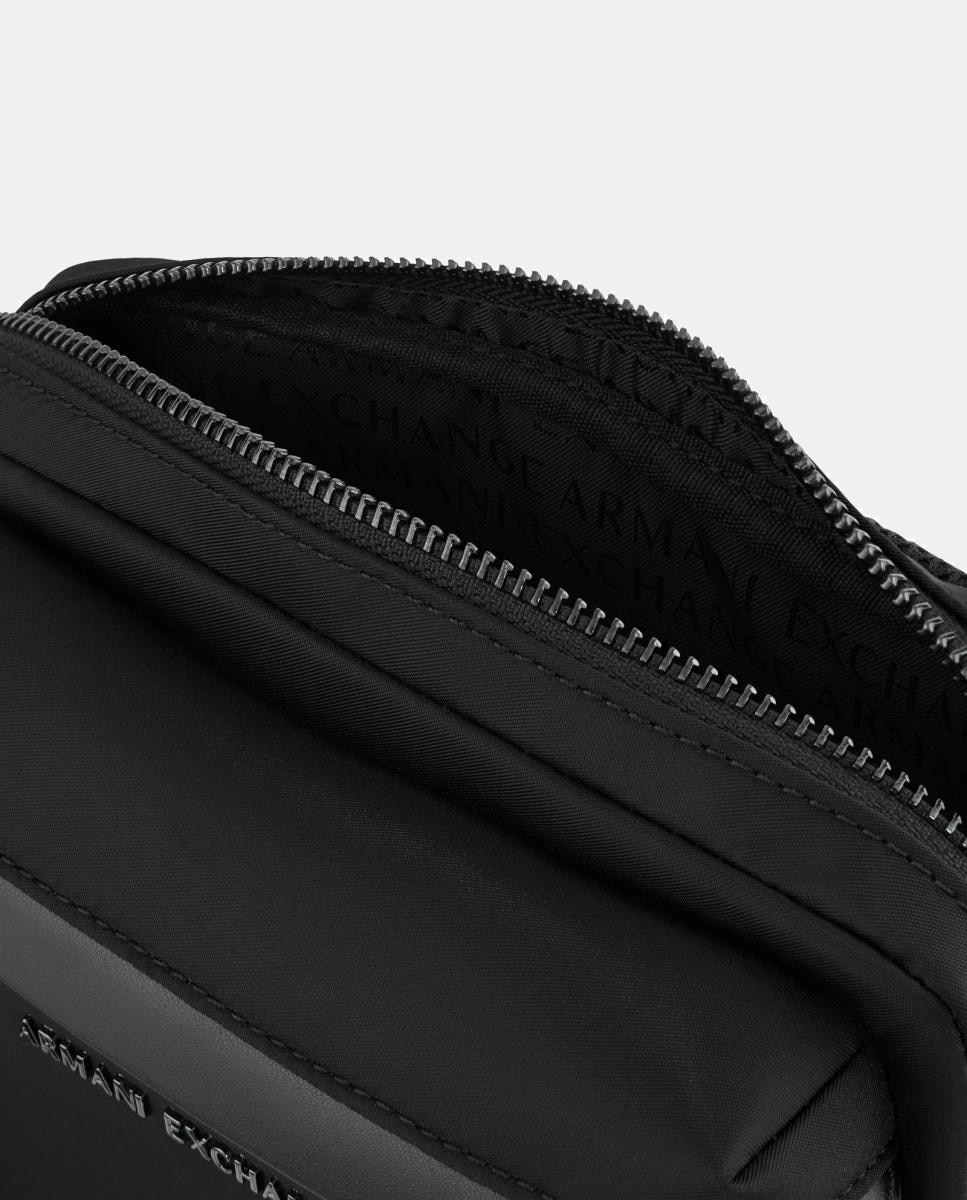 Bolsa de Cintura com Bolso à Frente com Fecho de Correr Personalizado e Correia Ajustável Preto-4