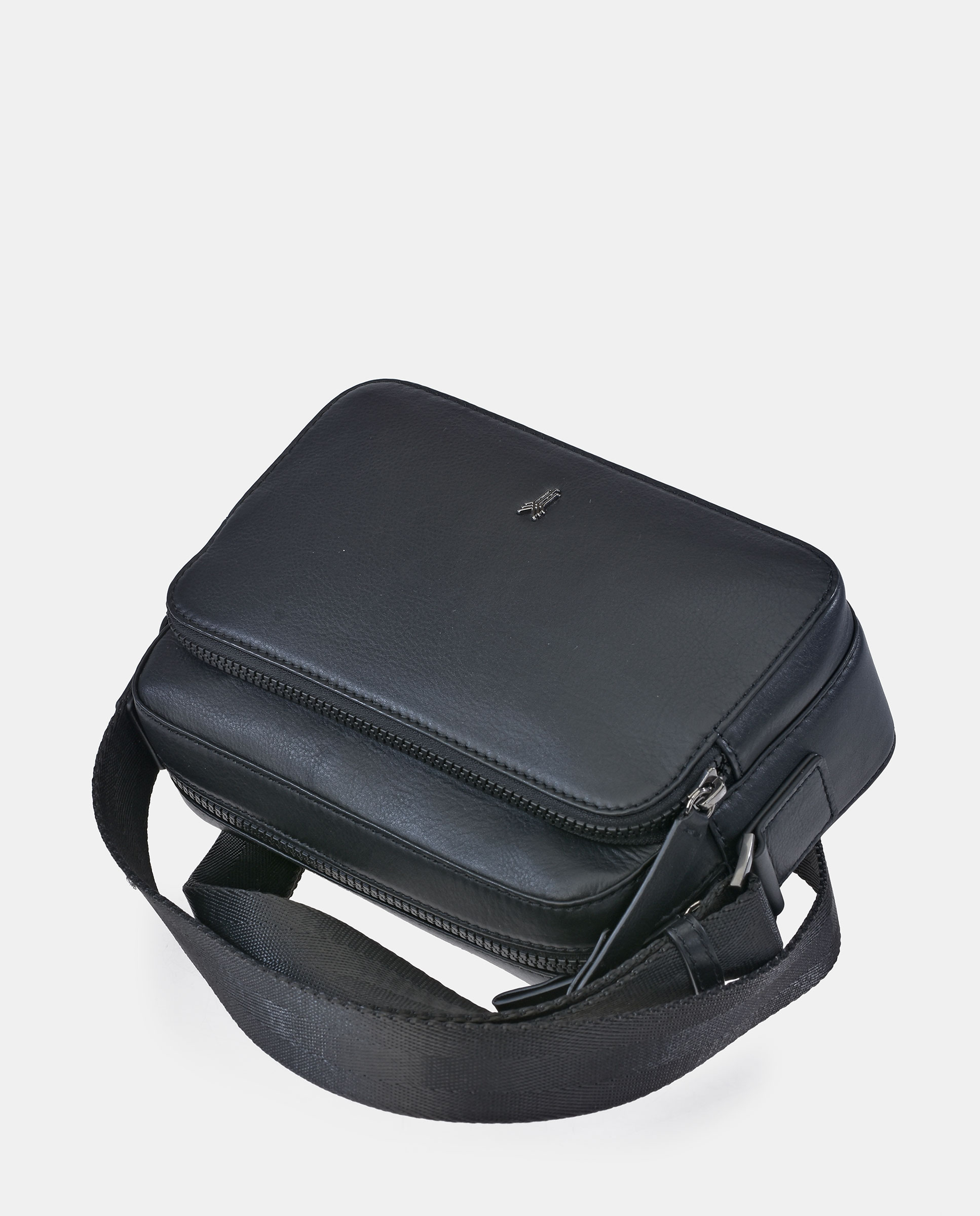Mala Cruzada em Pele com Alça de Tiracolo em Nylon - Preto Preto-4