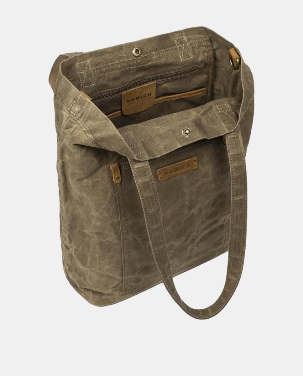 Mala Tipo tote Fabricada em Lona Engordurada e Detalhes em Pele Bovina. Verde-3