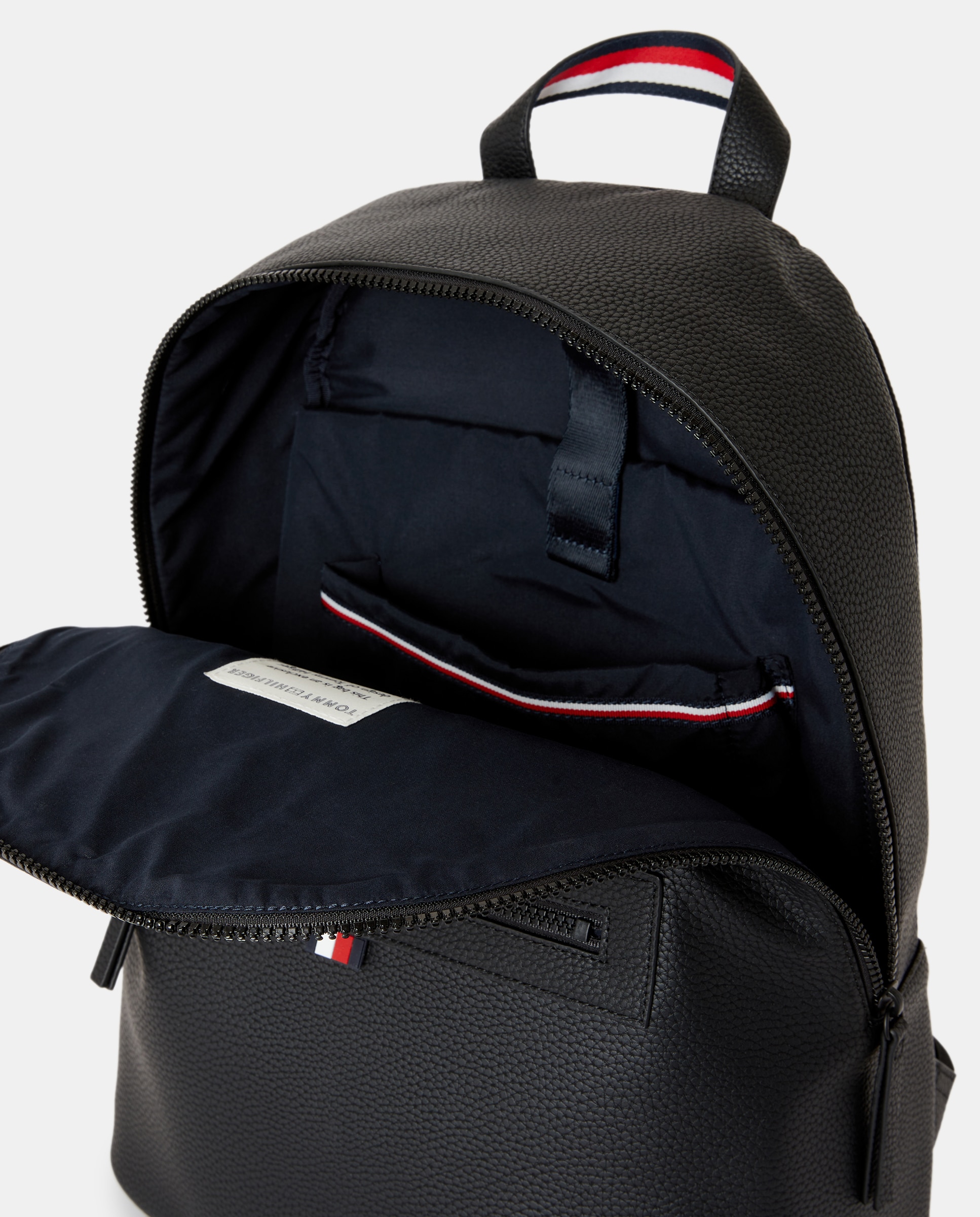 Mochila com Bolso à Frente e Logótipo - Preto Preto-3