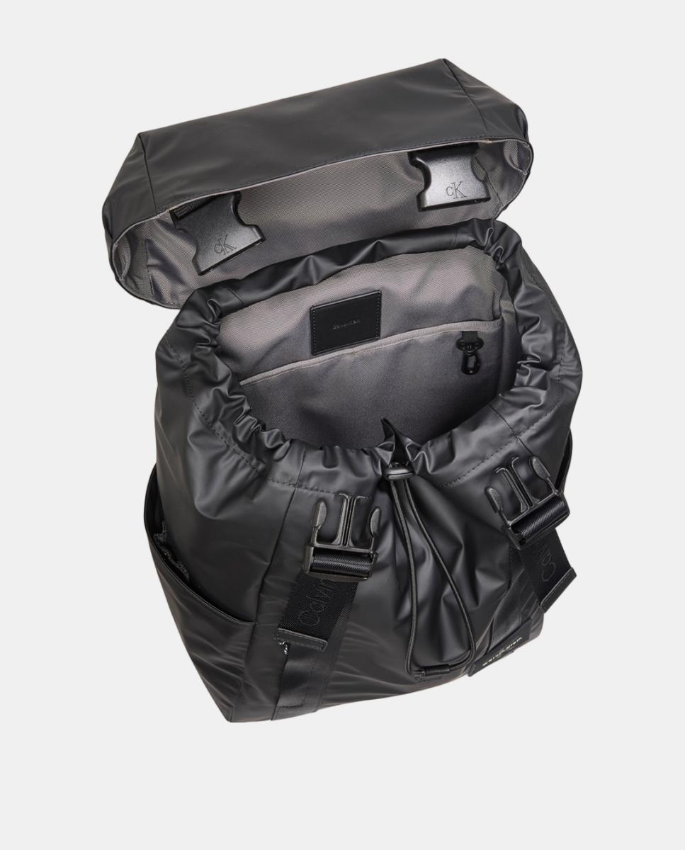 Mochila com Fecho de Aba Preto-2