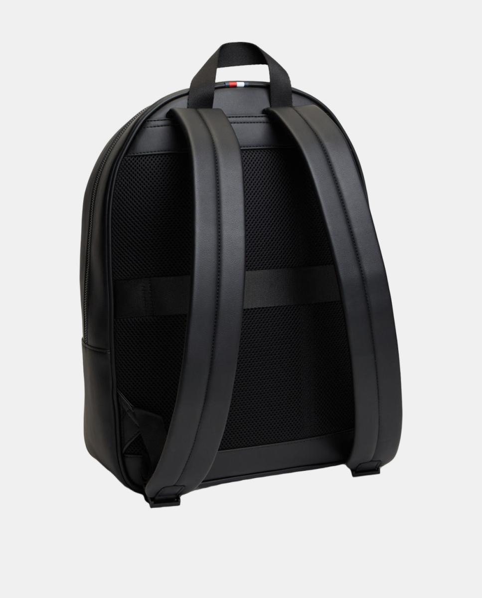 Mochila em Ecopele. Preto-2