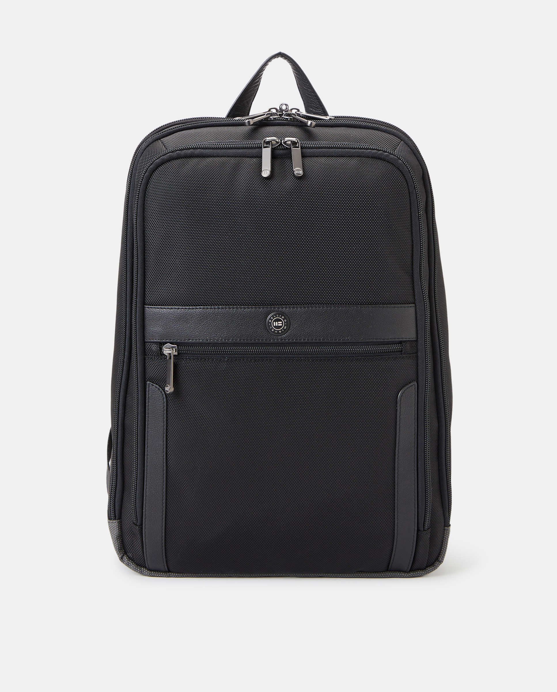 Mochila em Pele Preto-1
