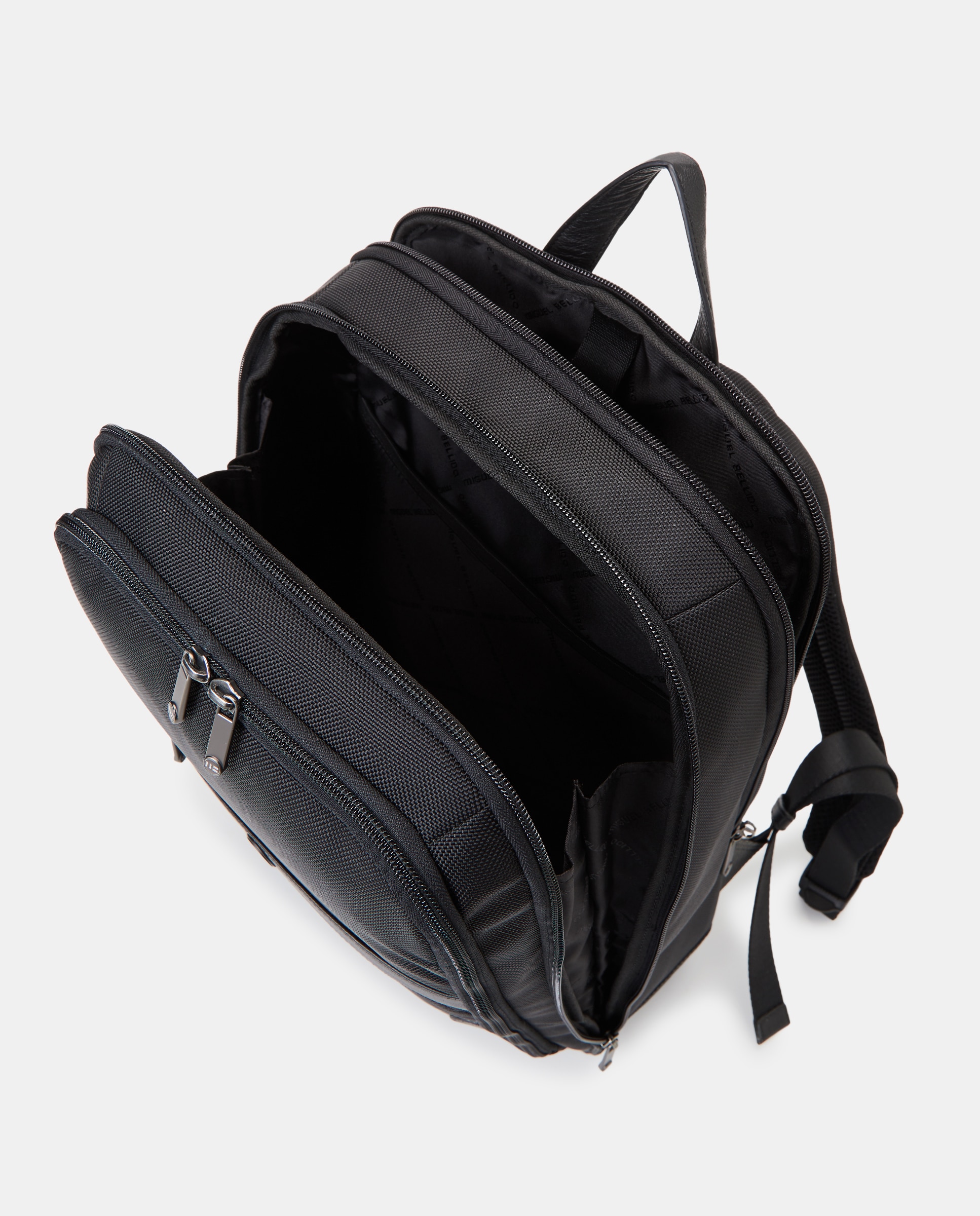Mochila em Pele Preto-3