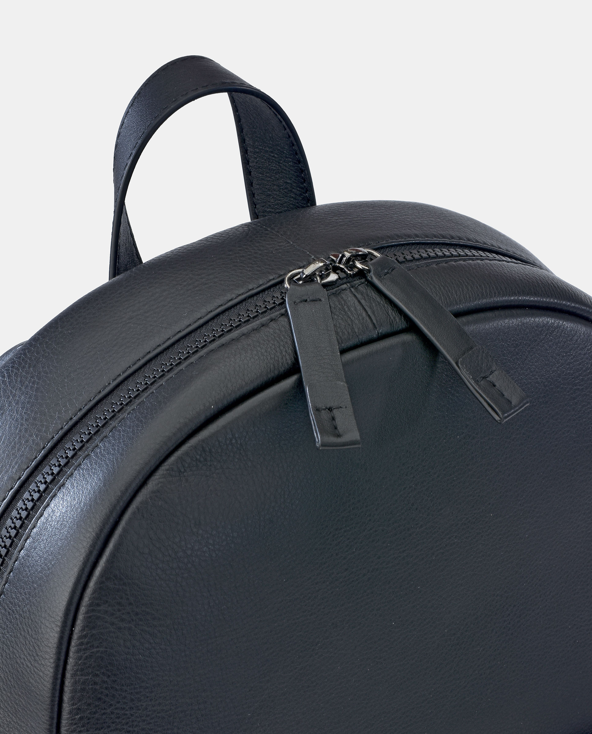 Mochila em Pele com Fechos de Correr - Preto Preto-5