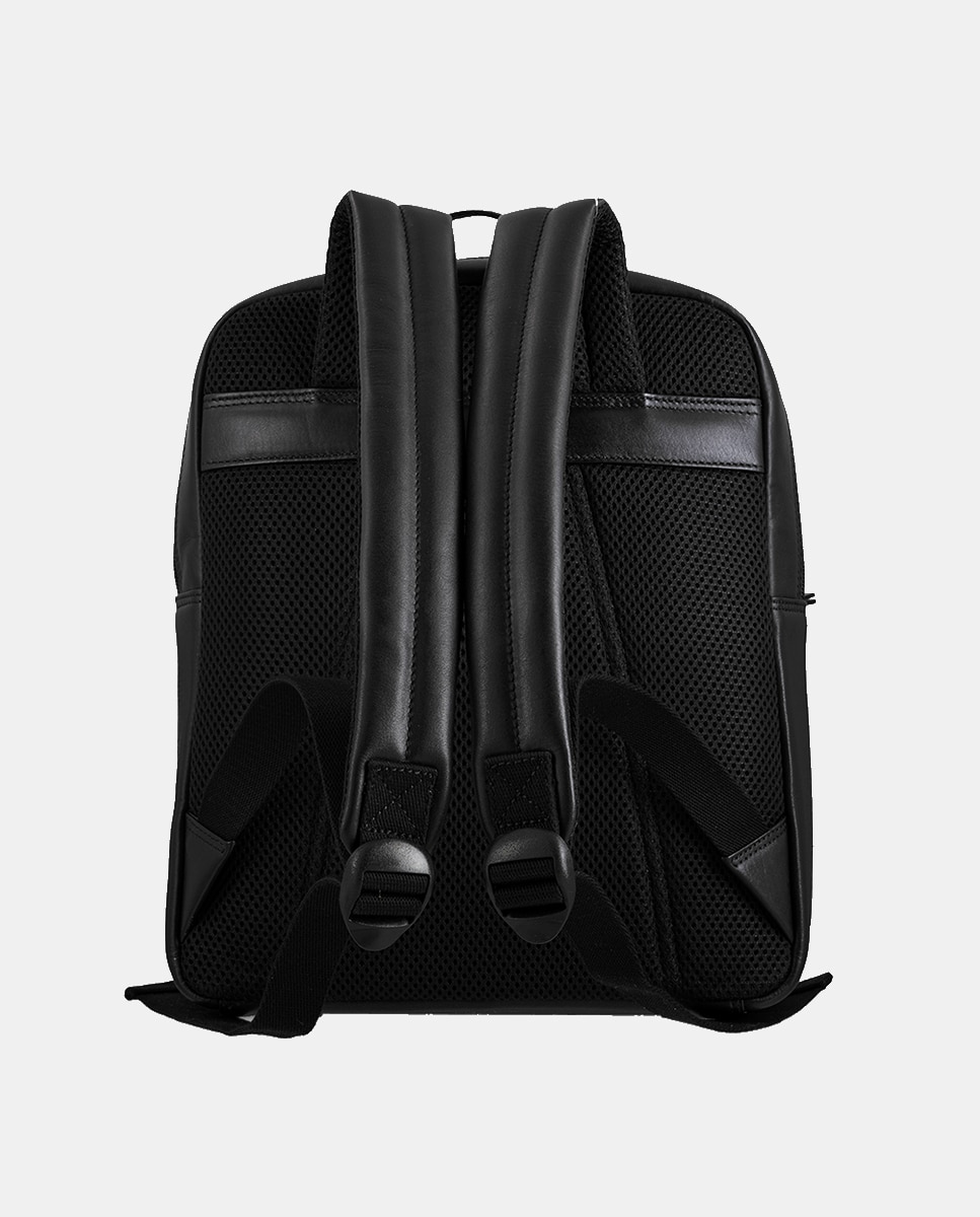 Mochila em Pele Preto-3
