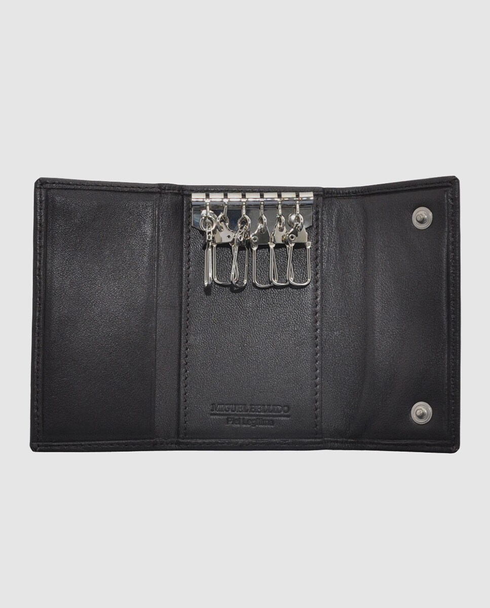 Chaveiro de pele castanha com seis chaveiros Preto-2