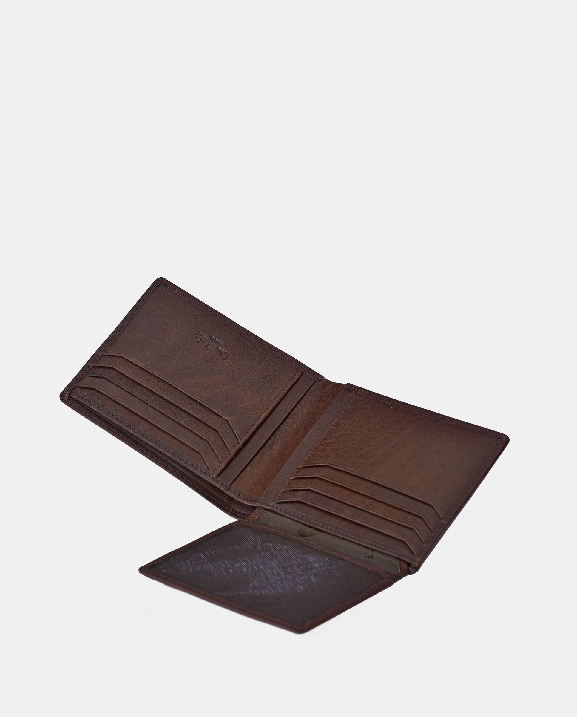 Carteira Tipo Americano em Pele Vegetal com Aba Castanho-4