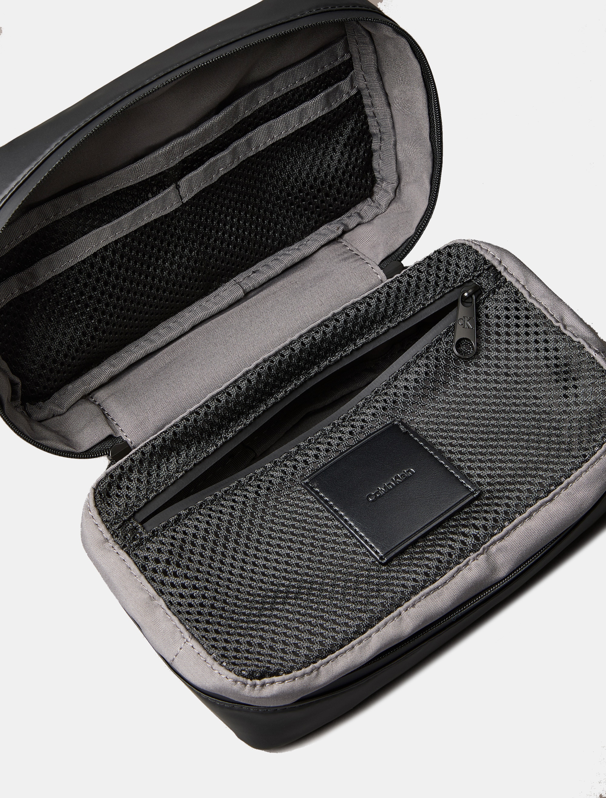 Nécessaire com Logótipo à Frente Preto-3