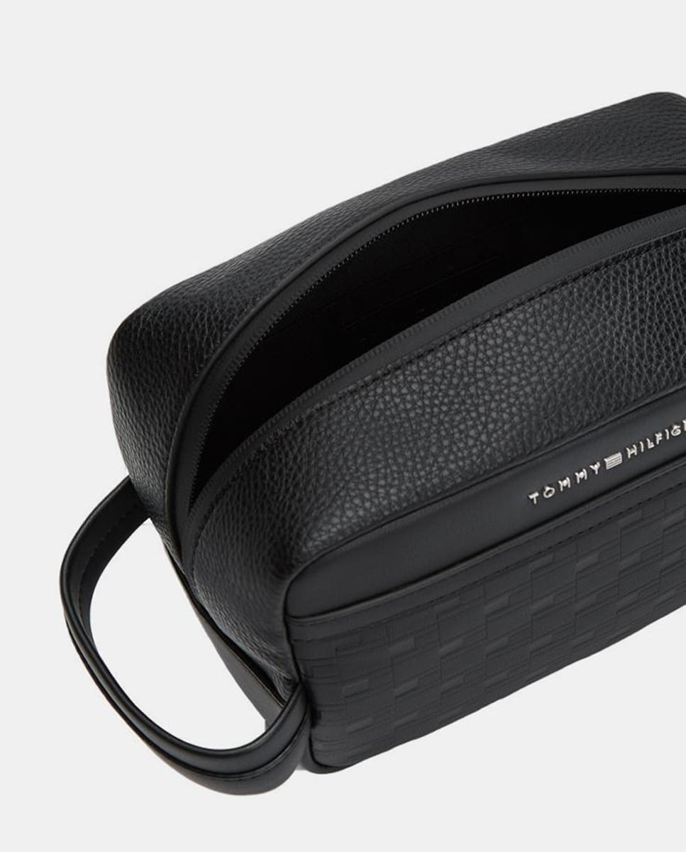 Nécessaire em Ecopele com Desenho de Logótipo à Frente Preto-4