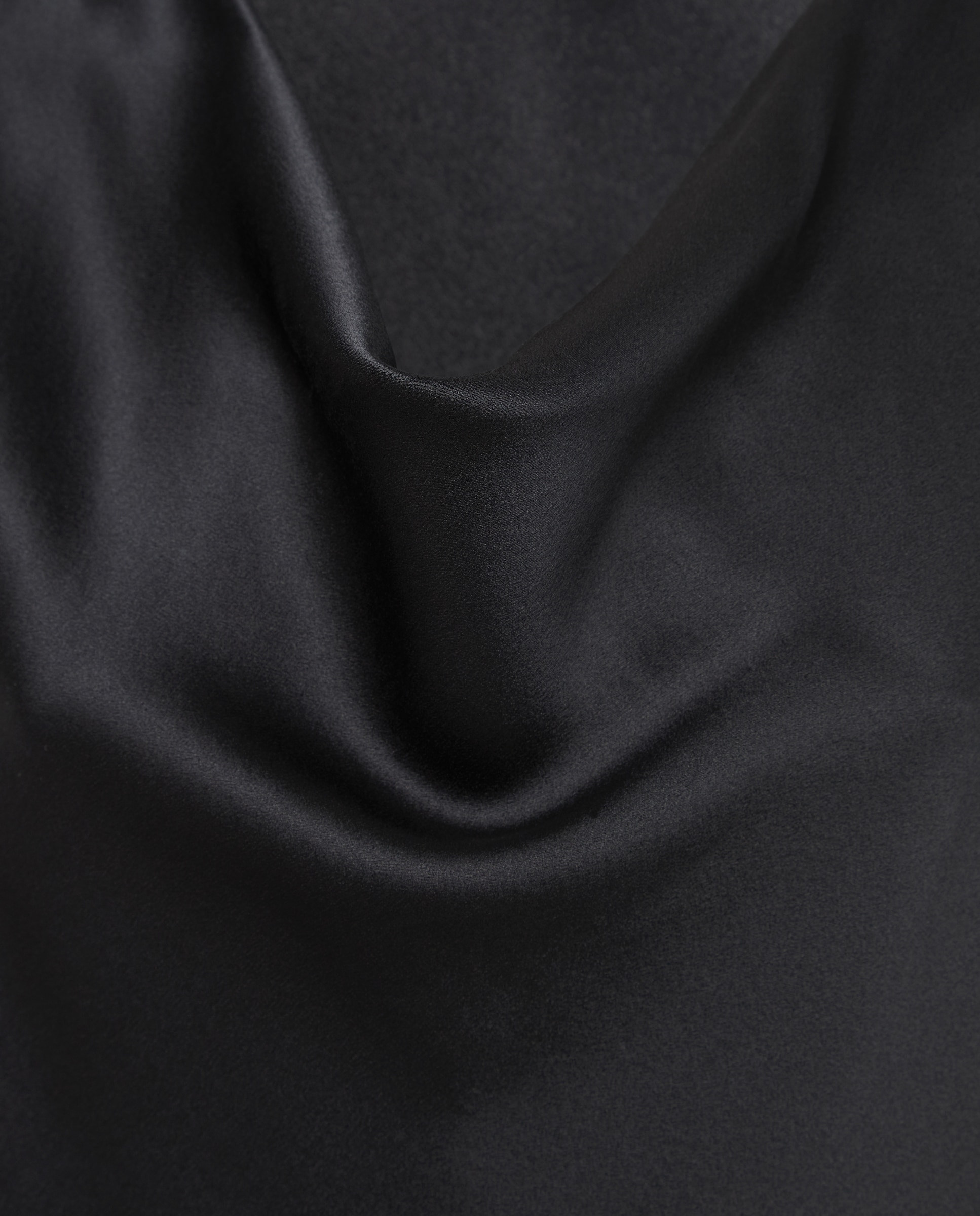 Blusa de Seda Preto-3