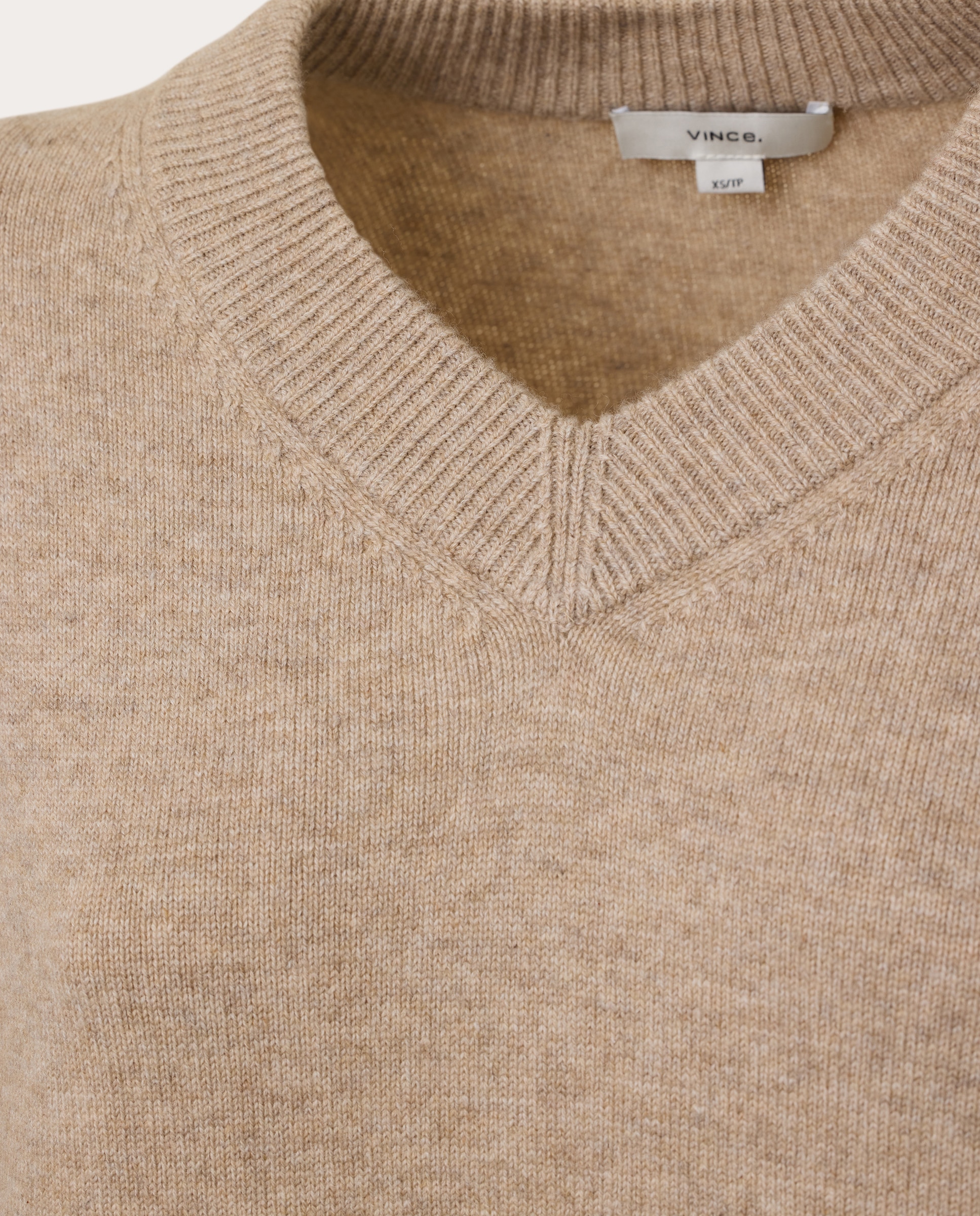 Camisola de Malha com Decote em Bico Natural-3