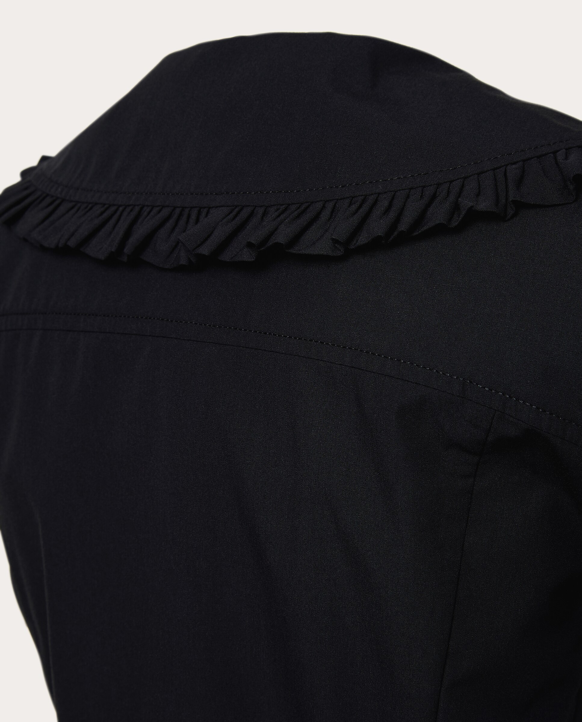 Blusa de Manga Curta e Peplum Preto-5
