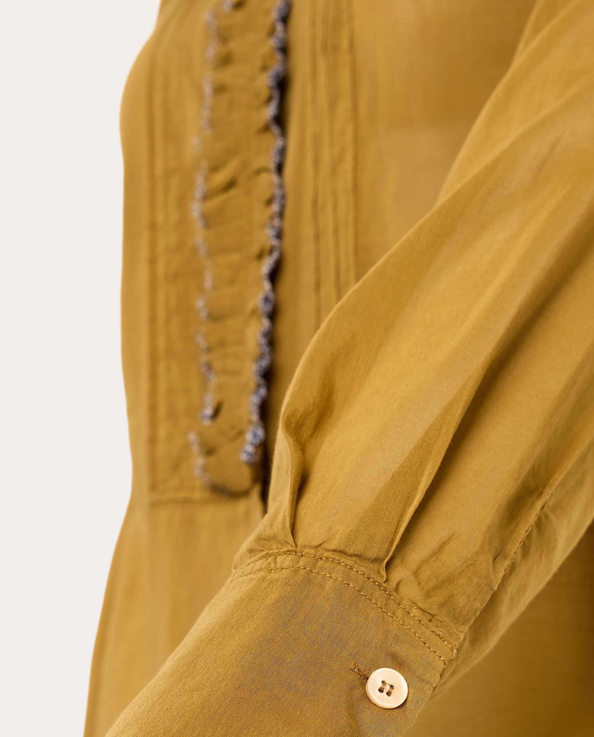 Camisa Estilo Smoking Ouro-4