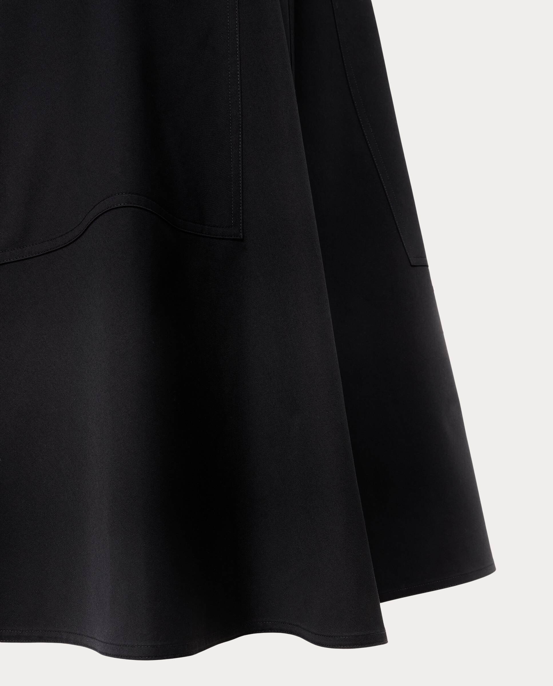Saia Larga com Bolsos - Preto Preto-3