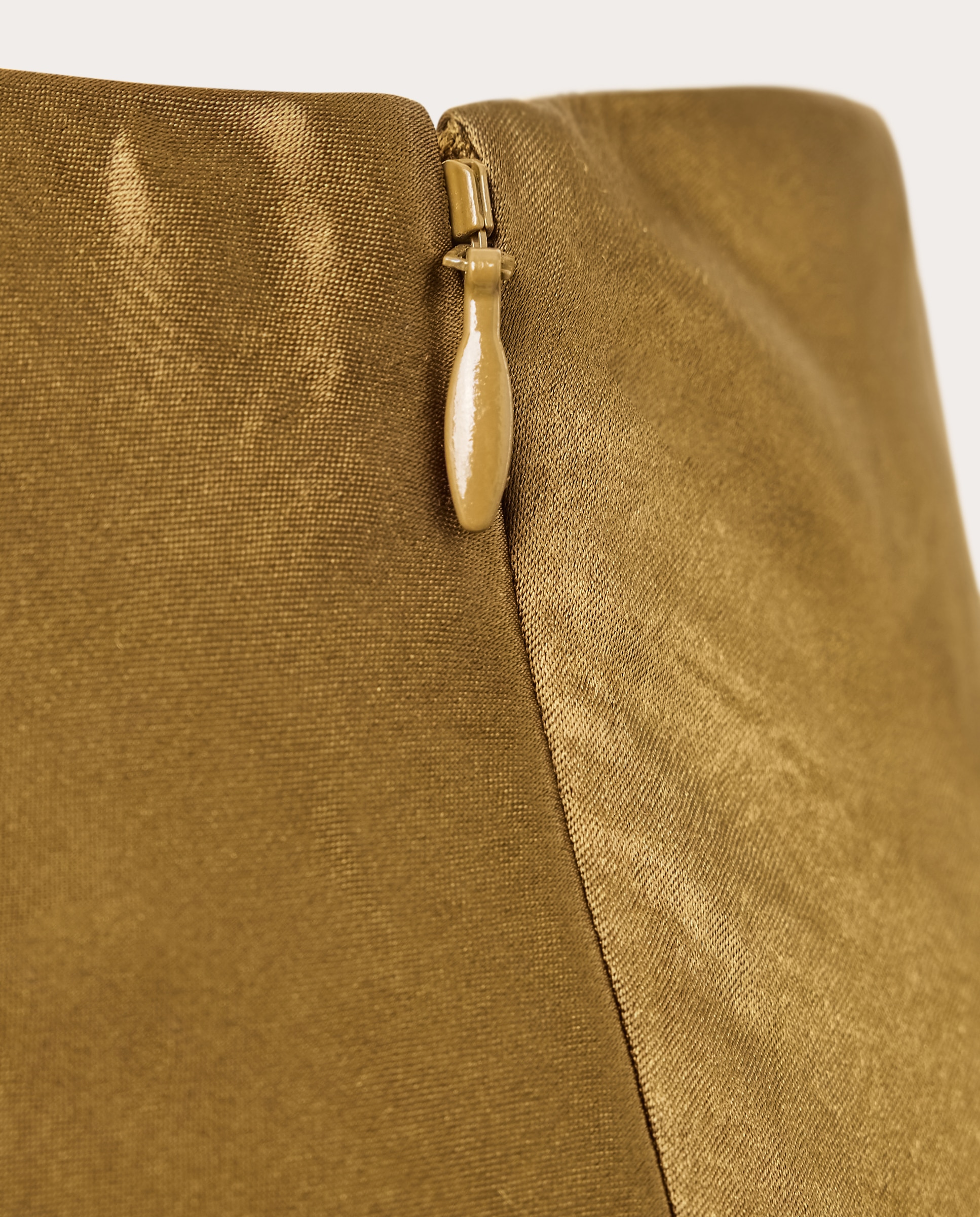Saia Slip Acetinada com Abertura Lateral - Ocre Musgo Castanho-4