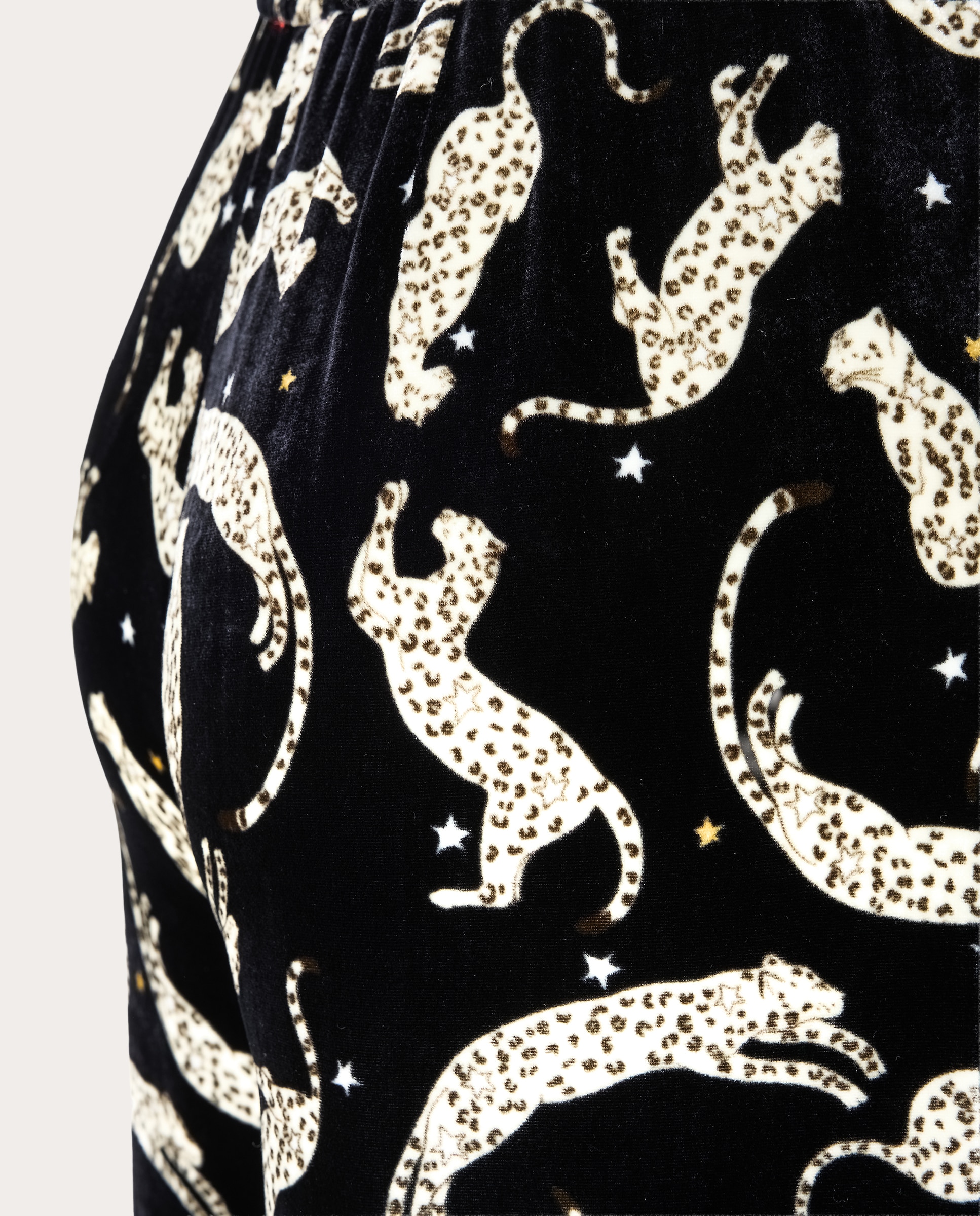 Calças de Veludo com Estampado Preto-4