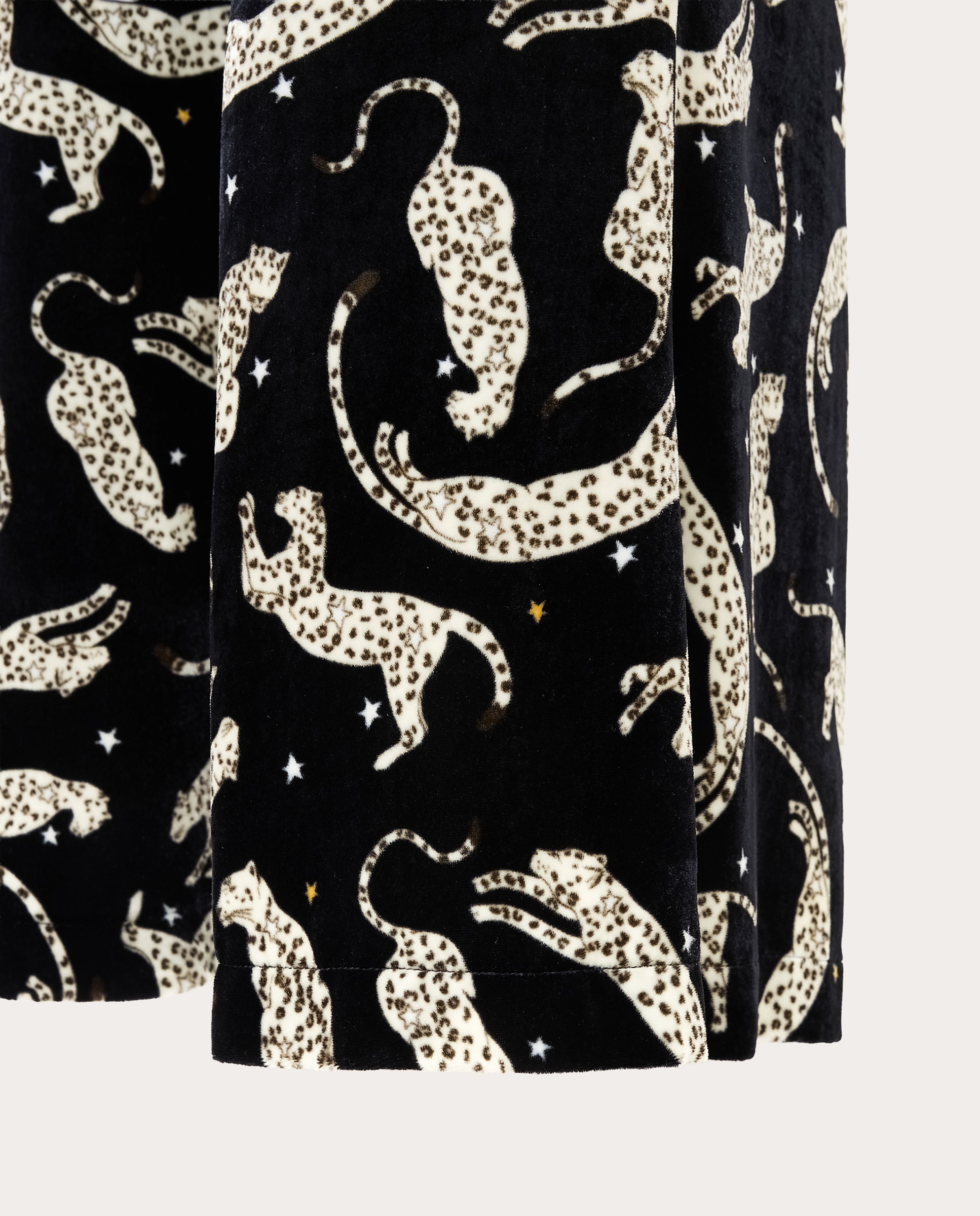 Calças de Veludo com Estampado Preto-5