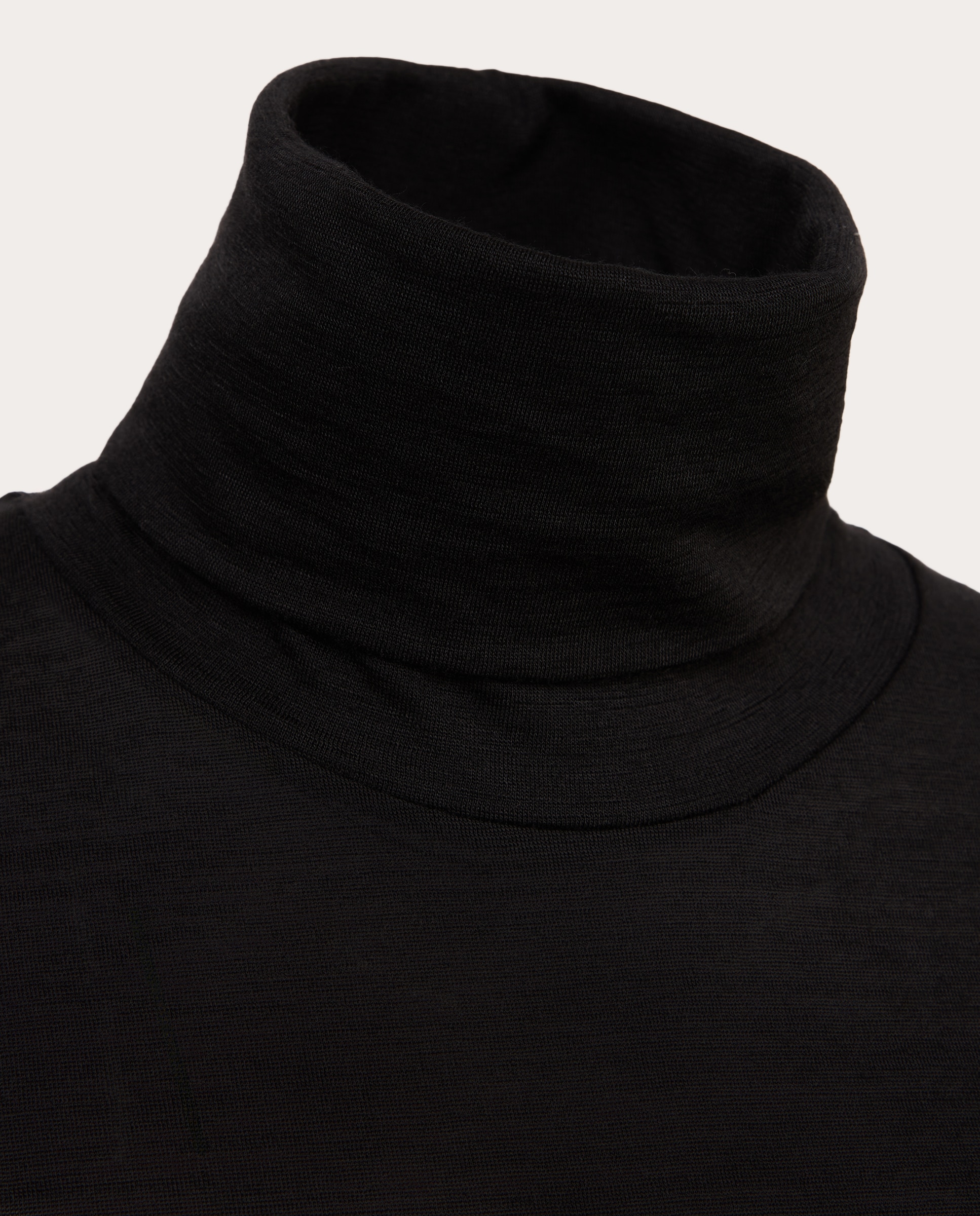 Imagen 3 de Camiseta de cuello vuelto - Negro Negro