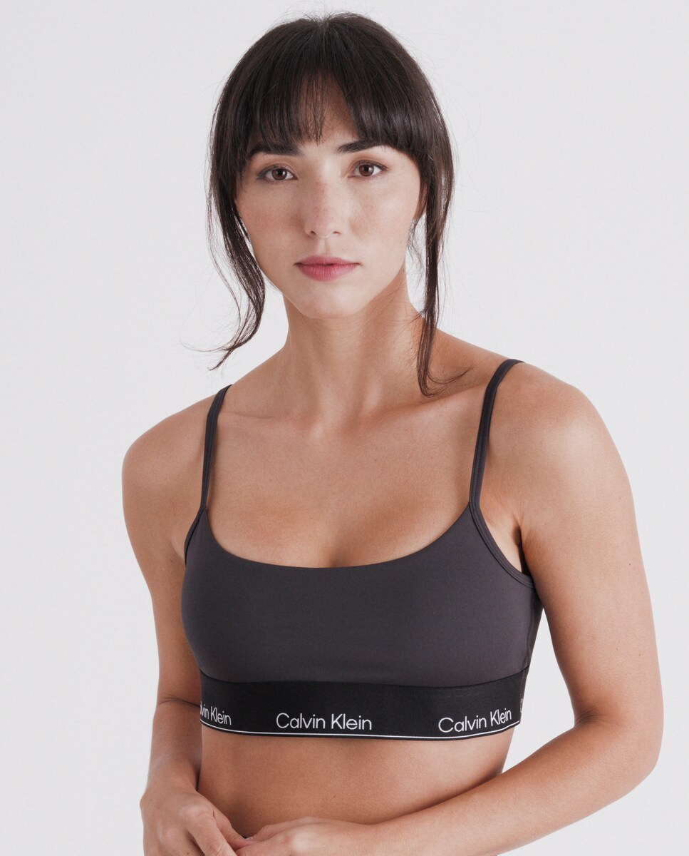 Sujetador deportivo de mujer de Calvin Klein MODERN SPORT · Calvin