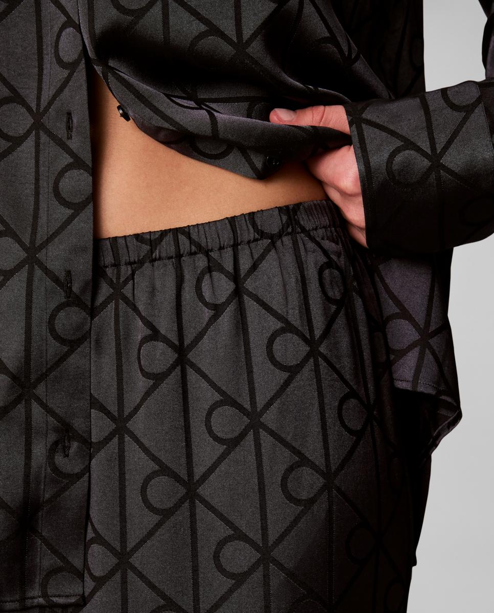 Conjunto de Camisa e Calças de Cetim Cinzento-4
