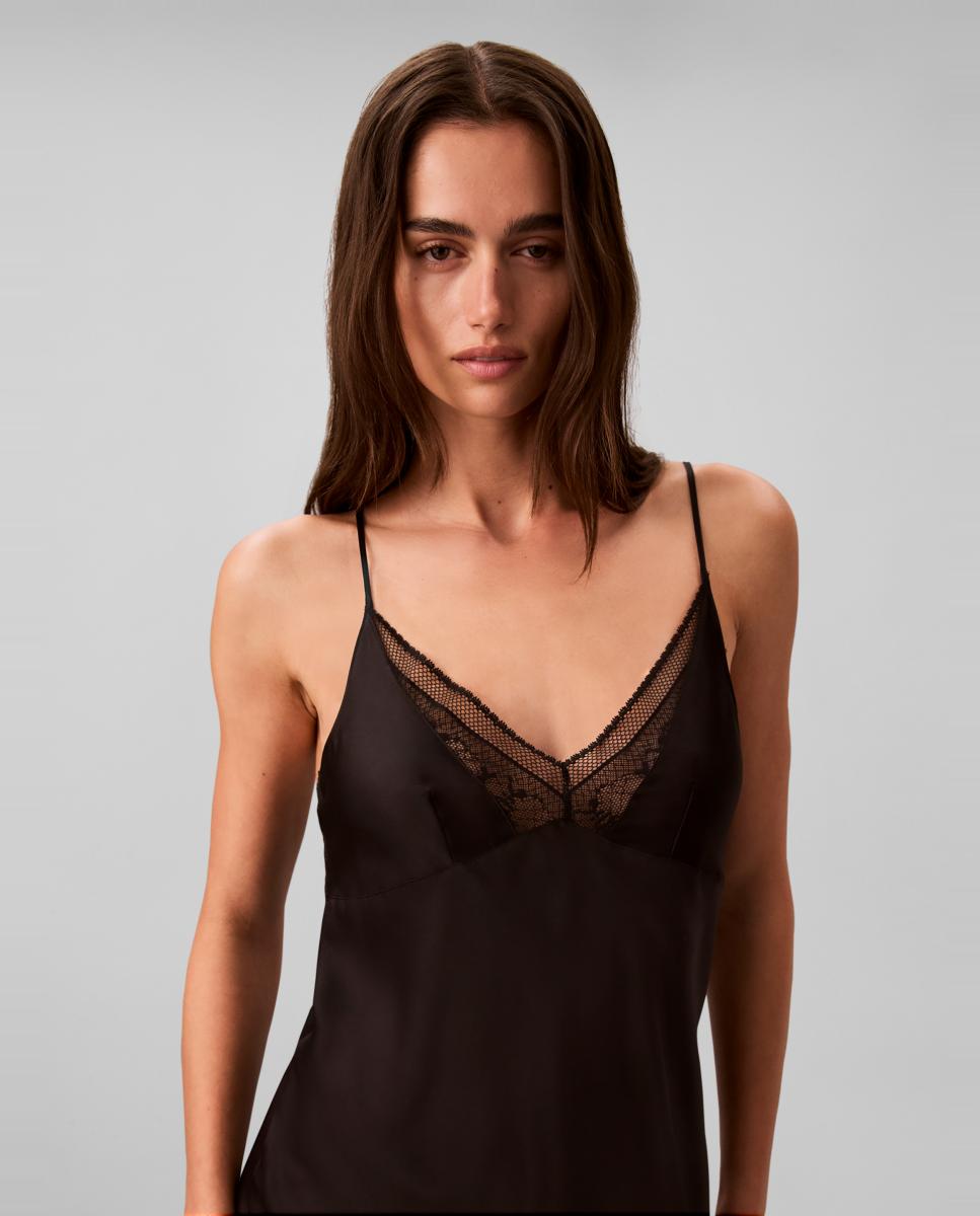 Camisa de Dormir de Cetim Preto-4
