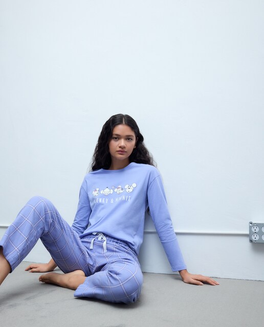 Imagen 0 de Camiseta de pijama de mujer estampado Mickey y Minnie manga larga