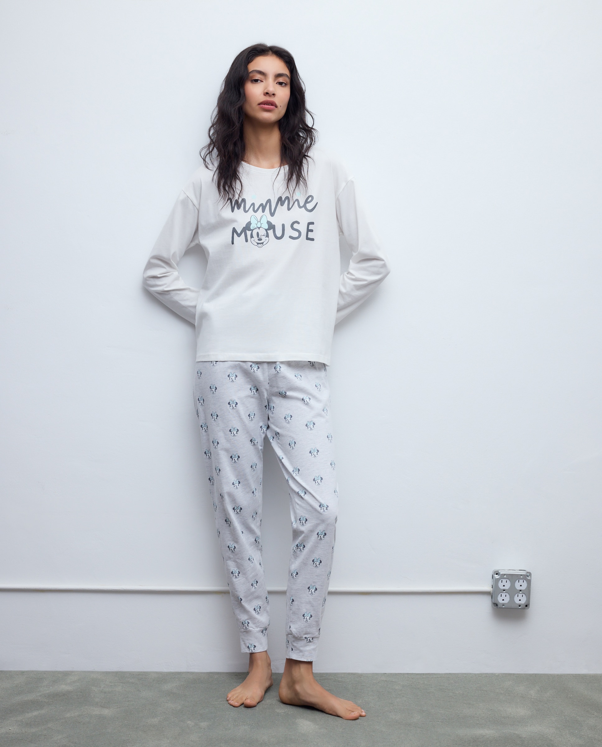 Imagen 0 de Pijama Minnie Mouse de mujer 120 Crudo