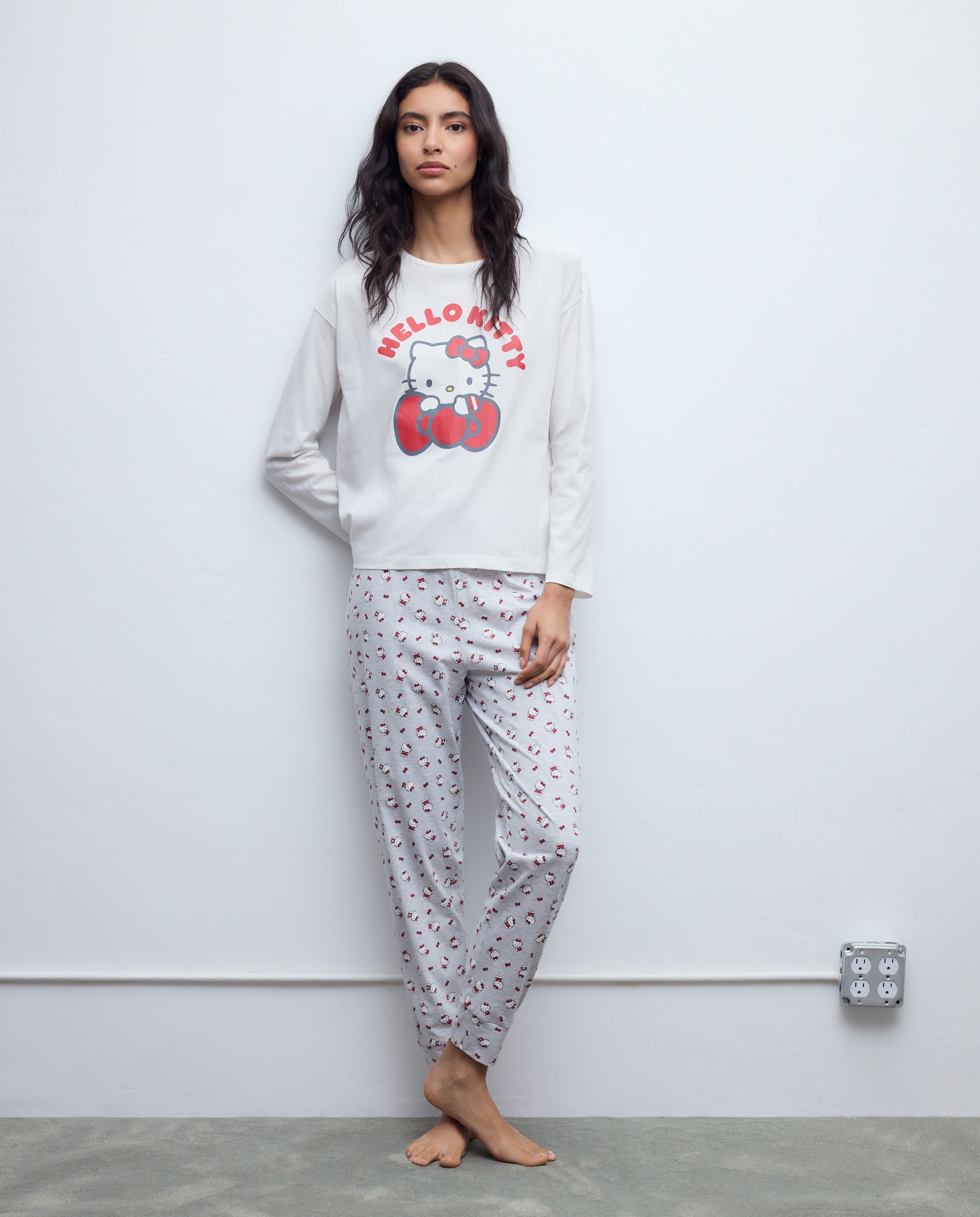 Imagem 0 de Pijama Completo Hello Kitty