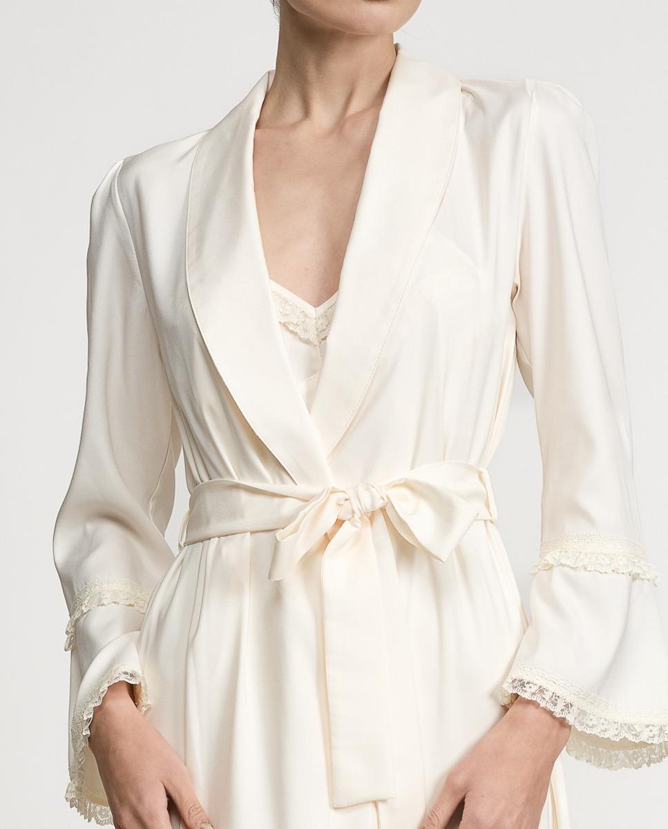 Robe Comprido de Cetim Mate com Rendas Natural-5