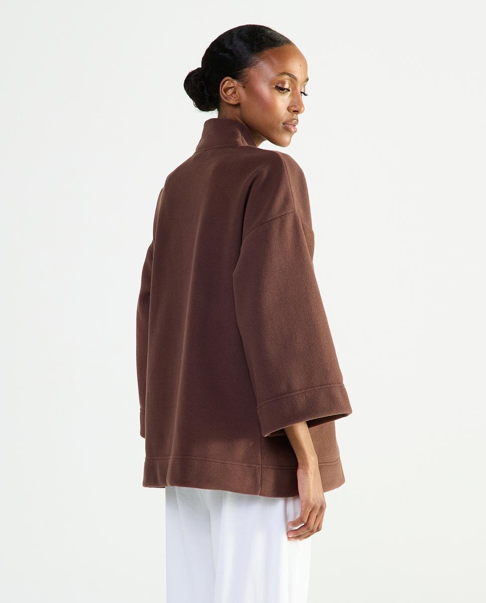 Poncho Curto - Cor de Chocolate Castanho-2