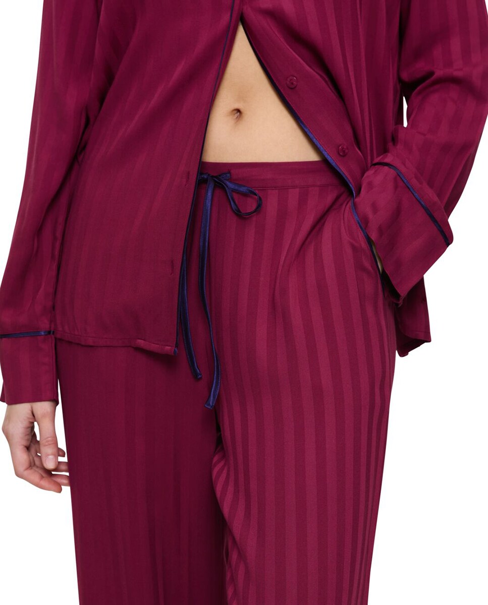 Pijama Clássico Estilo Boyfriend Confecionado em Viscose Vermelho-3