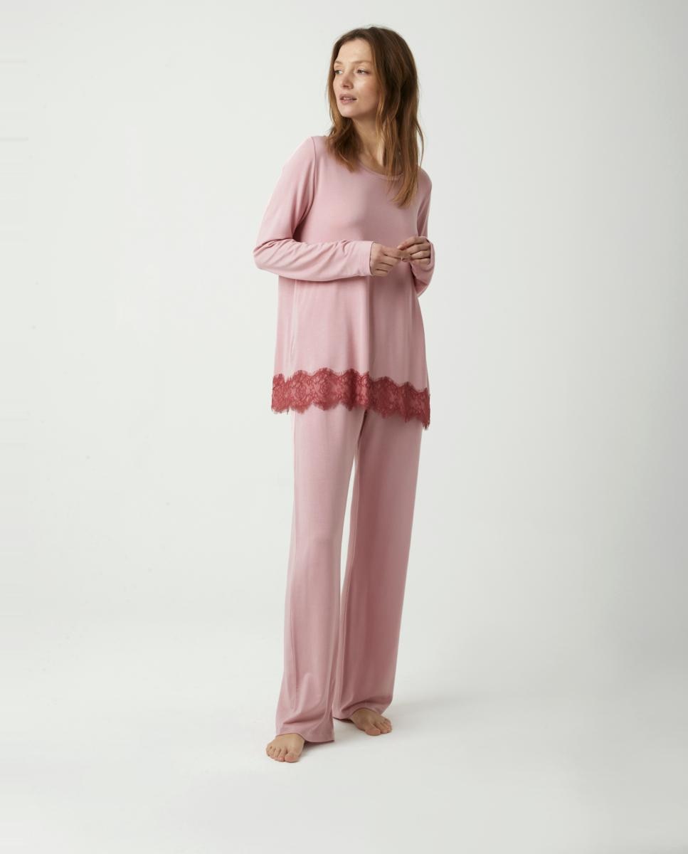 Imagem 0 de Pijama de Micro Modal com Detalhe de Renda