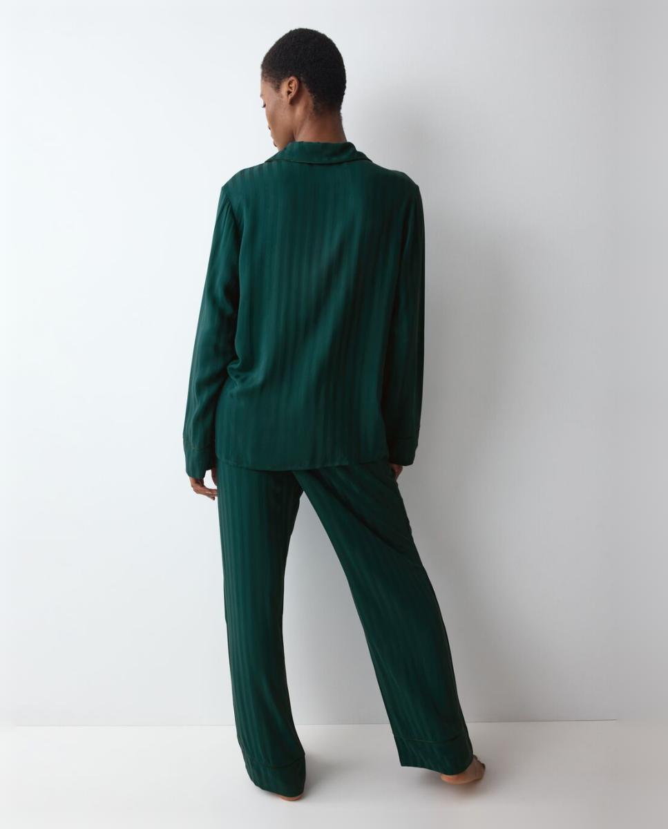 Pijama Clássico Estilo Boyfriend Confecionado em Viscose Verde-2