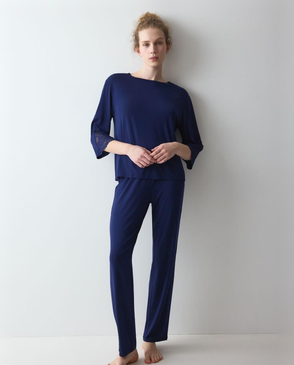 Imagem 0 de Pijama Clássico de Modal Tencel com Detalhes de Renda