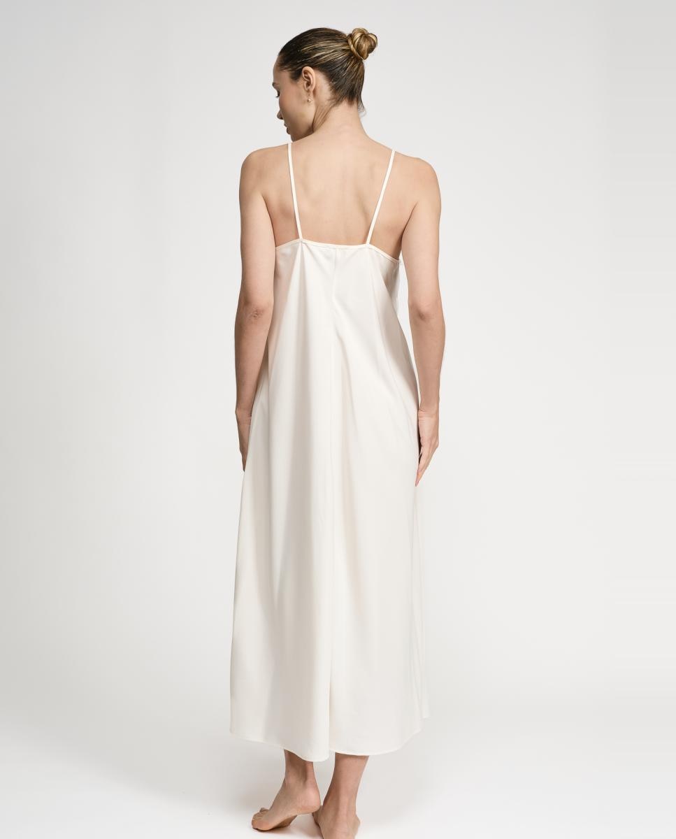 Camisa de Dormir Comprida de Cetim Mate com Rendas Natural-2