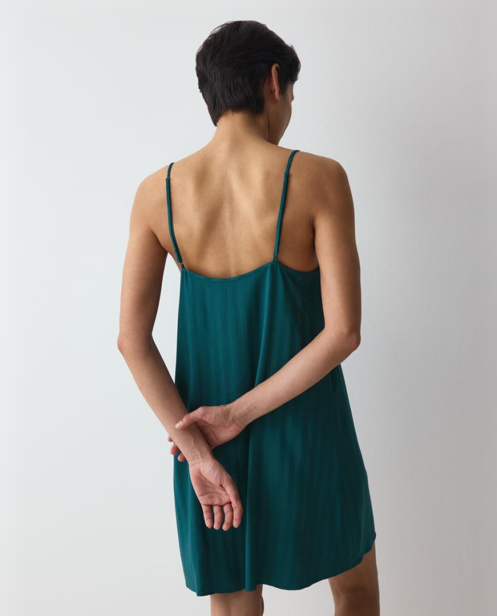 Camisón de tirantes con escote de pico de tejido jacquard. - Triumph - Verde Verde-2