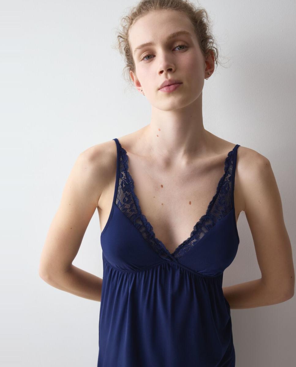 Camisón de tirantes dobles ajustables con copas de encaje confeccionado en tejido sedoso TENCEL Modal - Triumph - Azul marino Azul marino-3