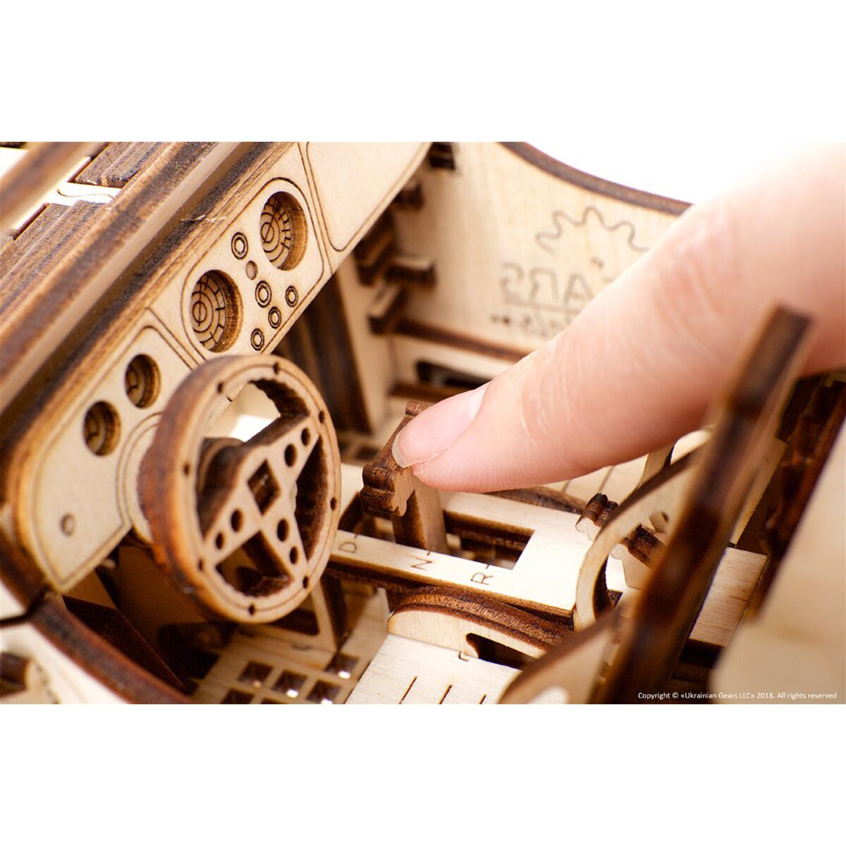 Maqueta Ugears Roadster 5