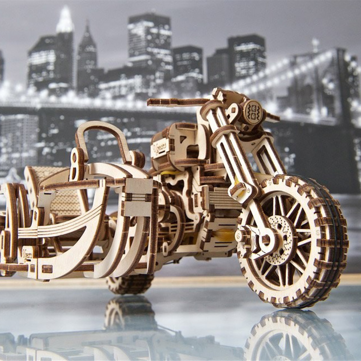 Maquete Ugears Srambler UGR-10 5