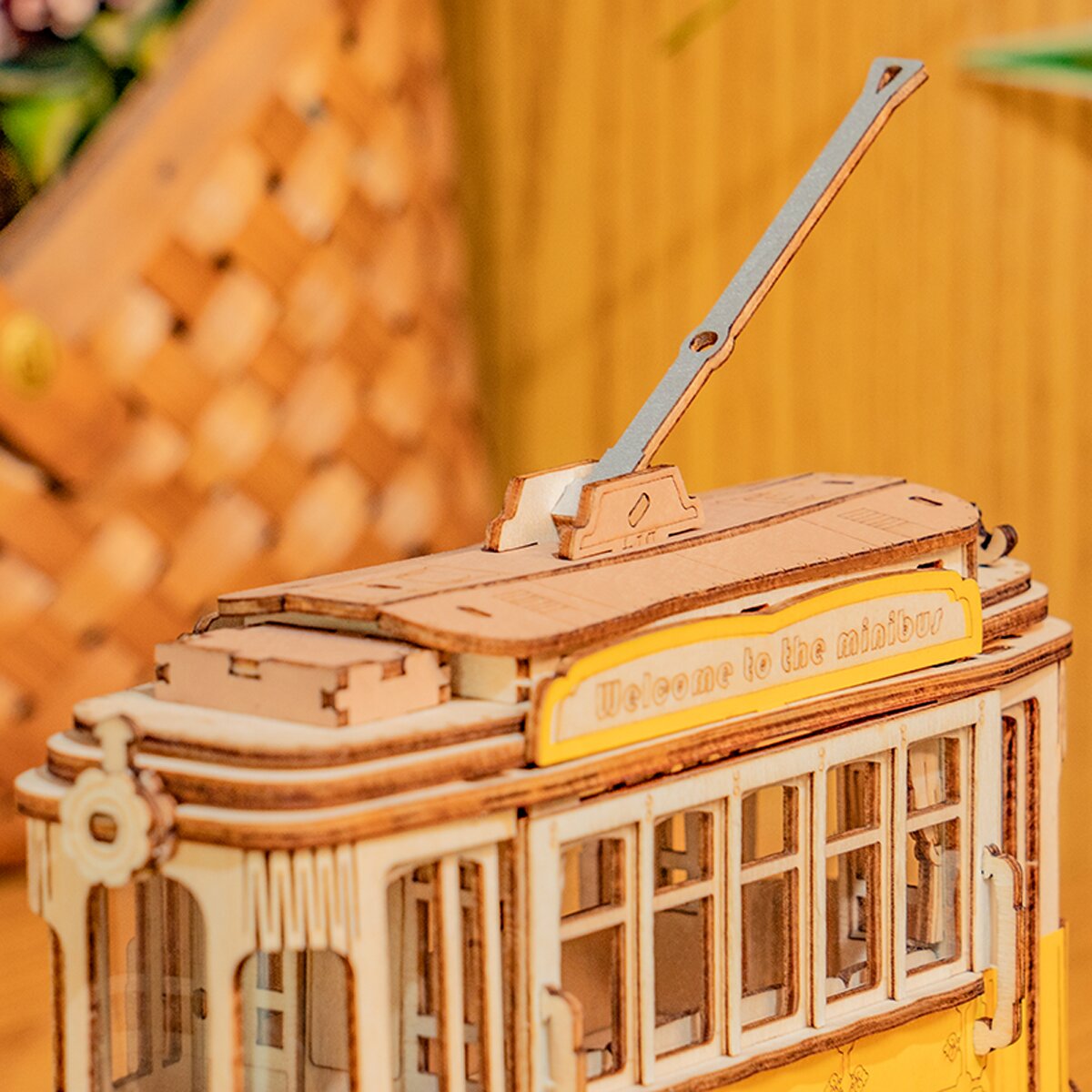 Maquete de Madeira Rolife Tramcar 2