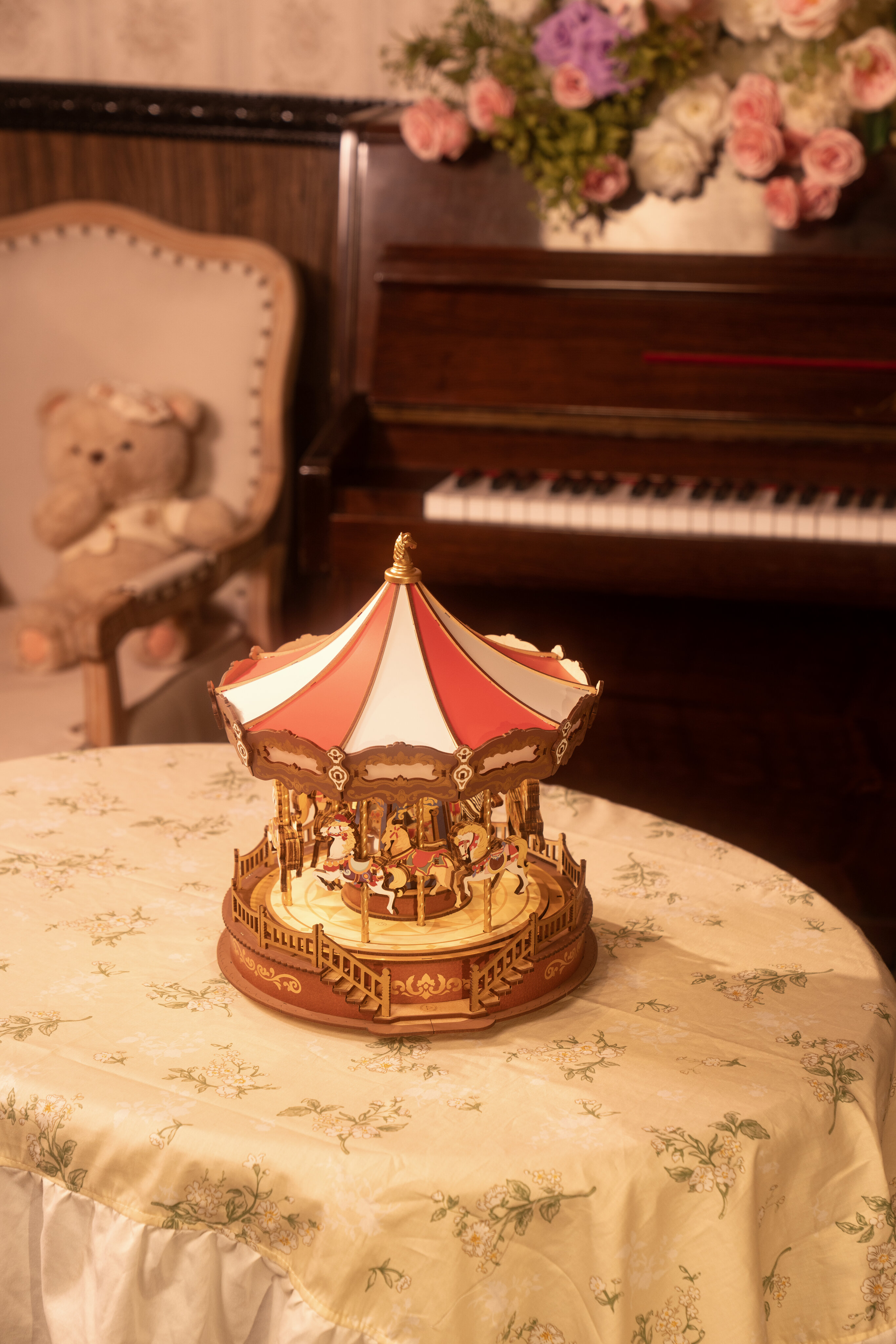 Maquete de Madera Classic Carousel 10
