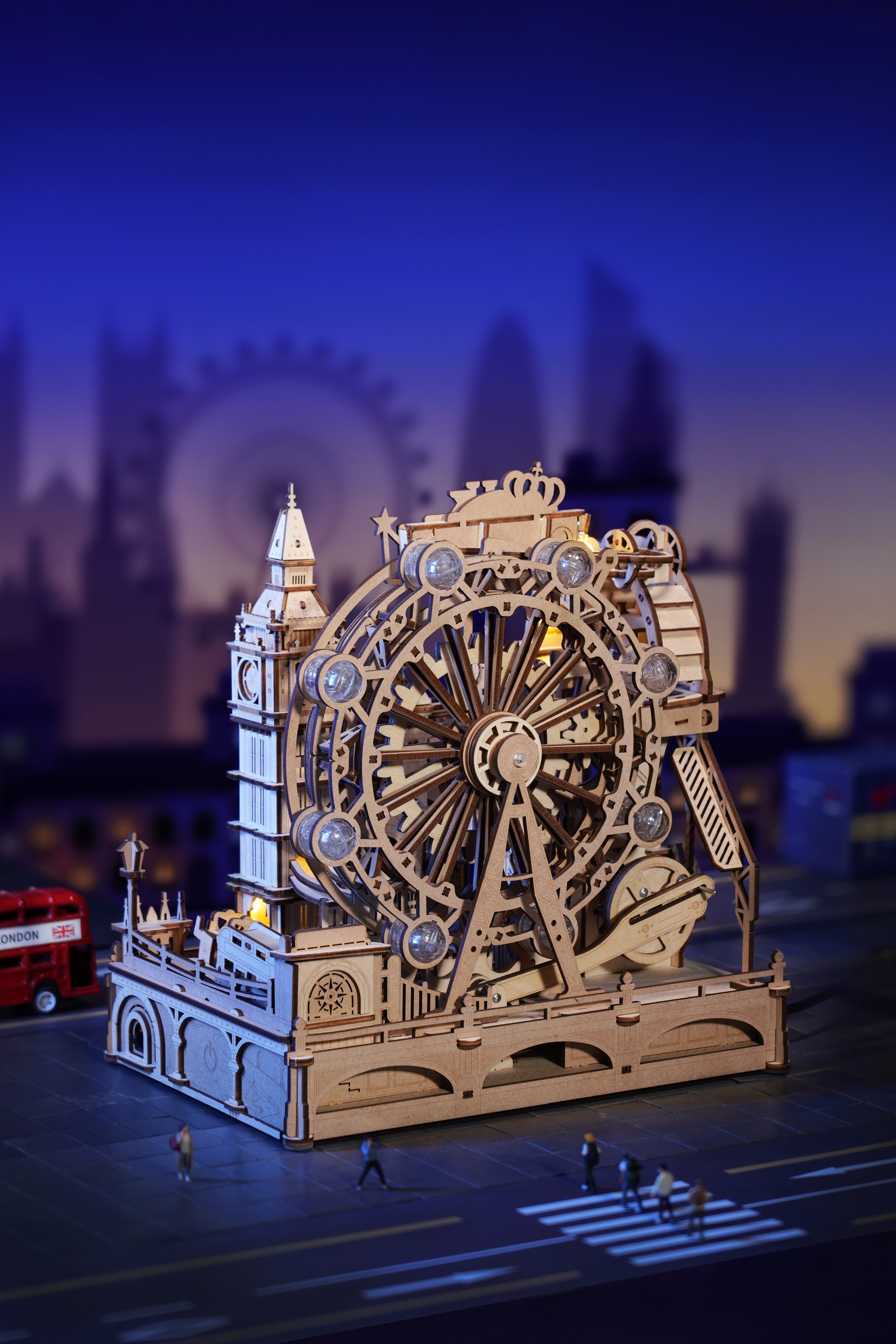 Maquete de Madeira London Marble Run 11
