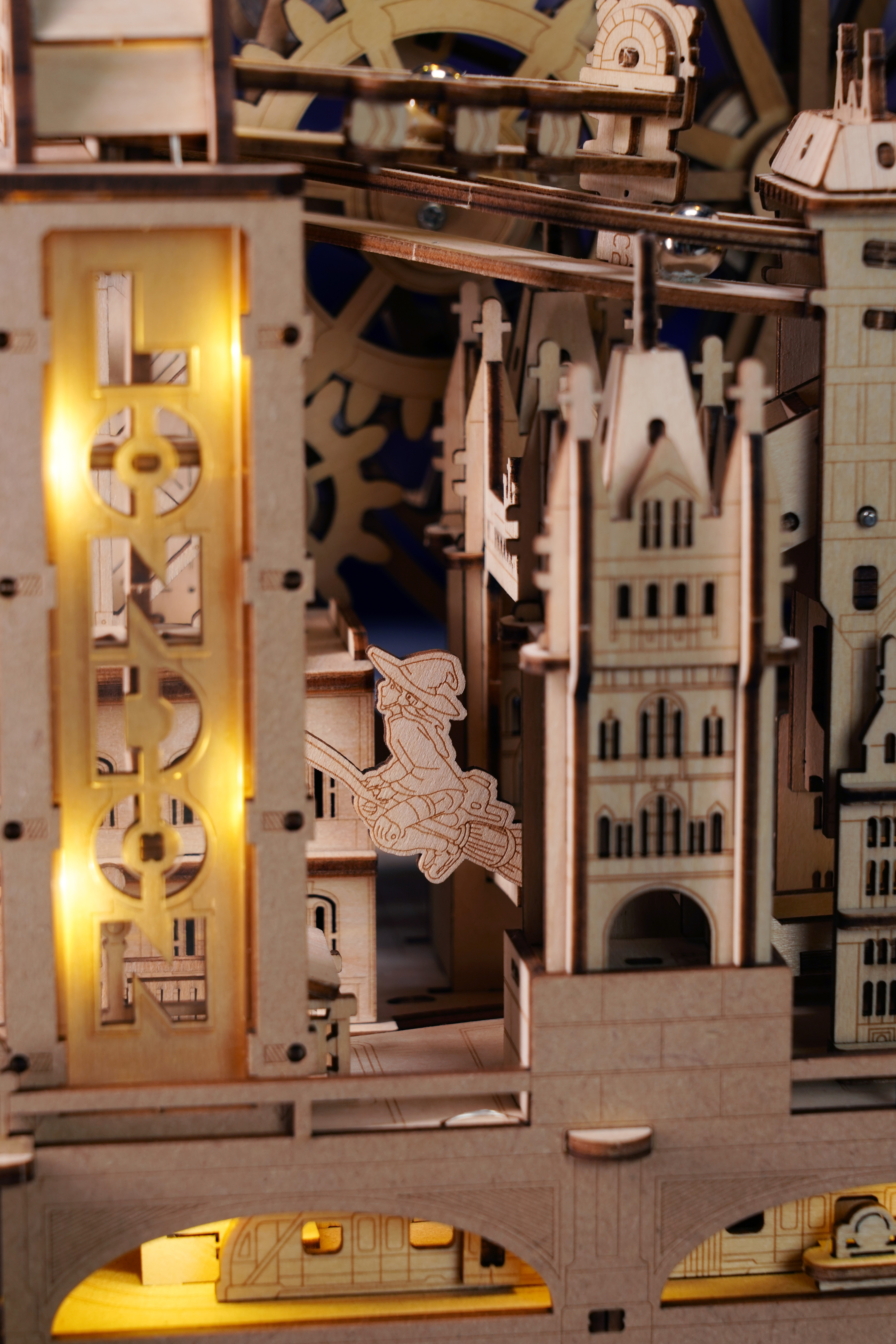 Maquete de Madeira London Marble Run 12