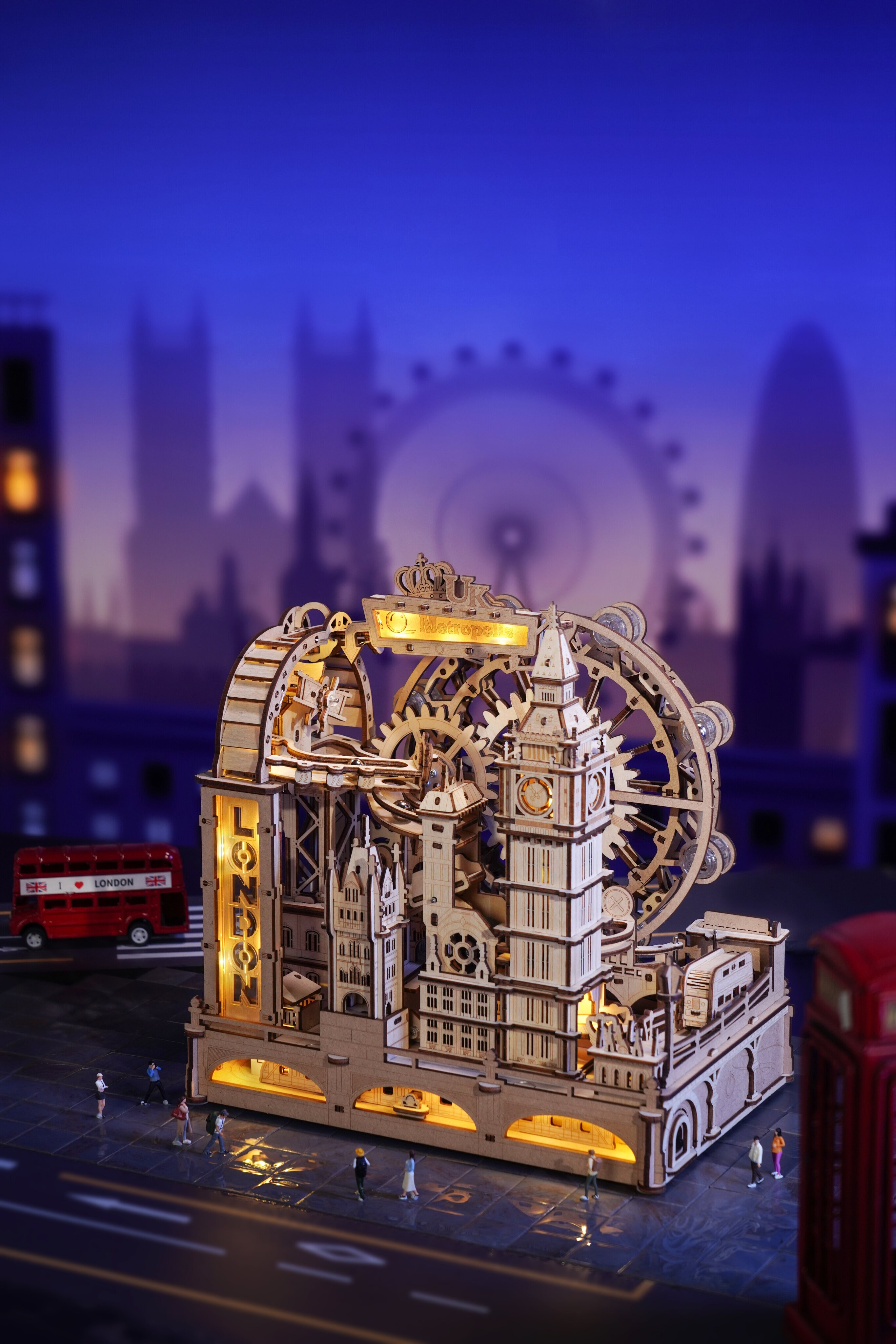 Maquete de Madeira London Marble Run 17