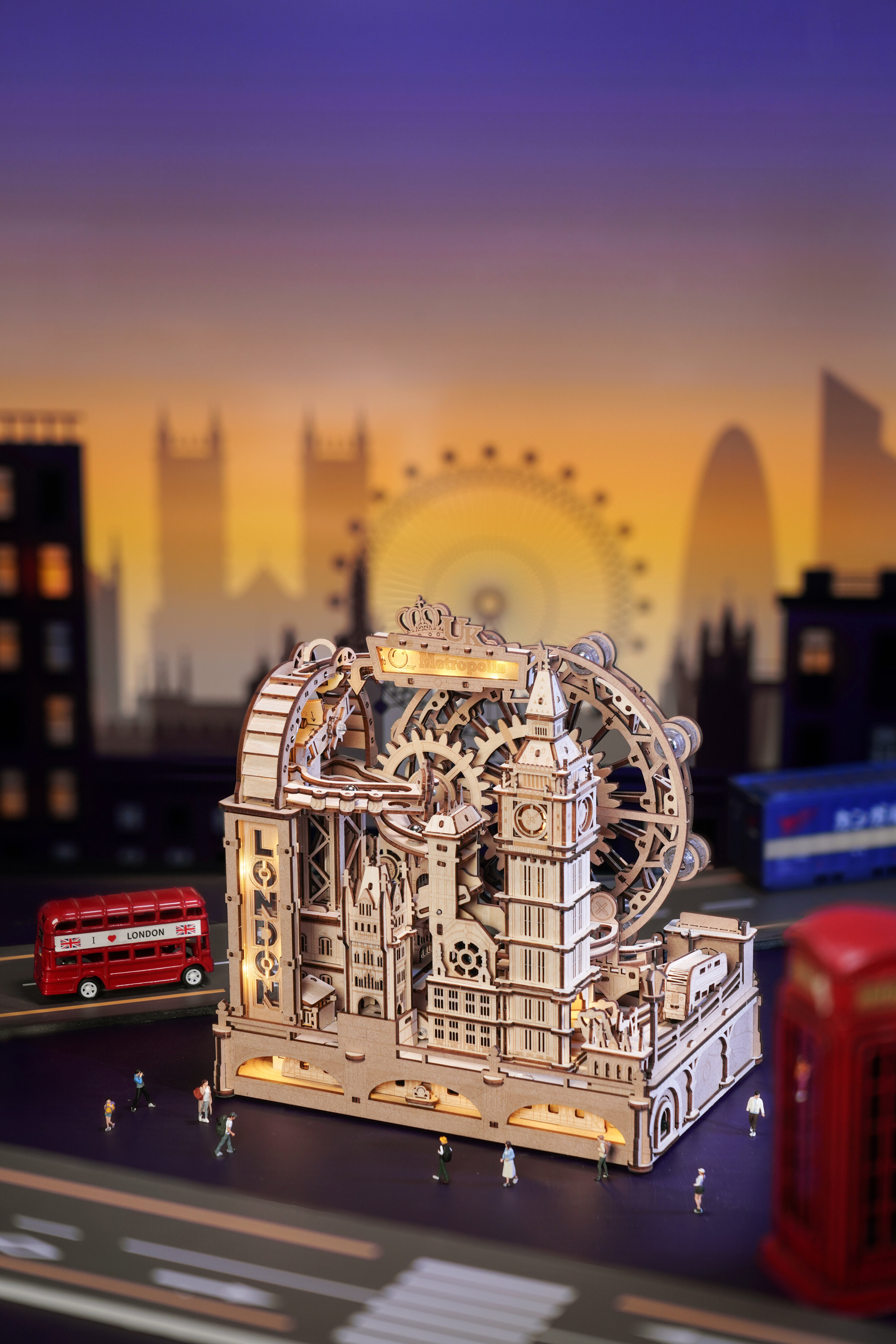 Maquete de Madeira London Marble Run 21