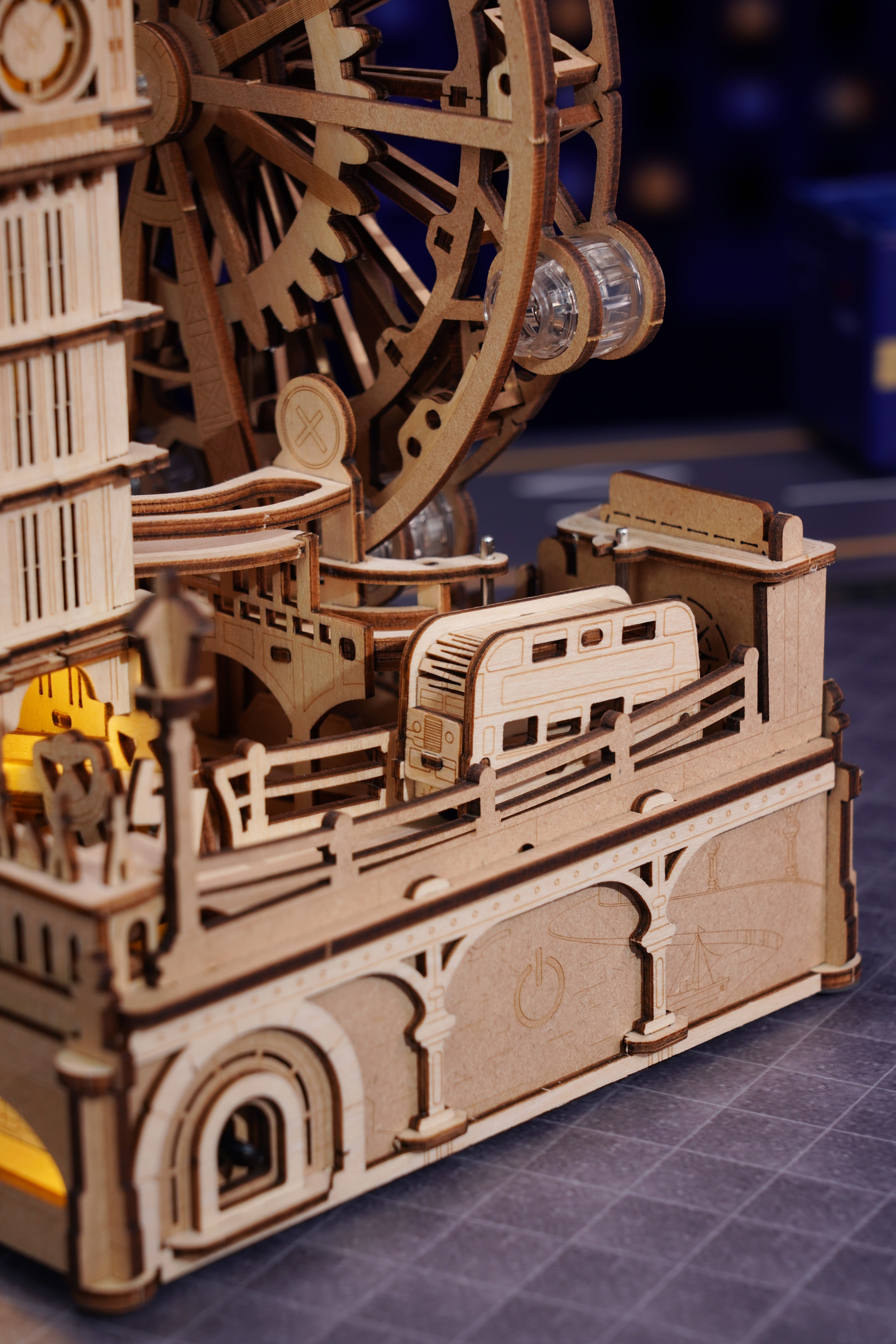Maquete de Madeira London Marble Run 22